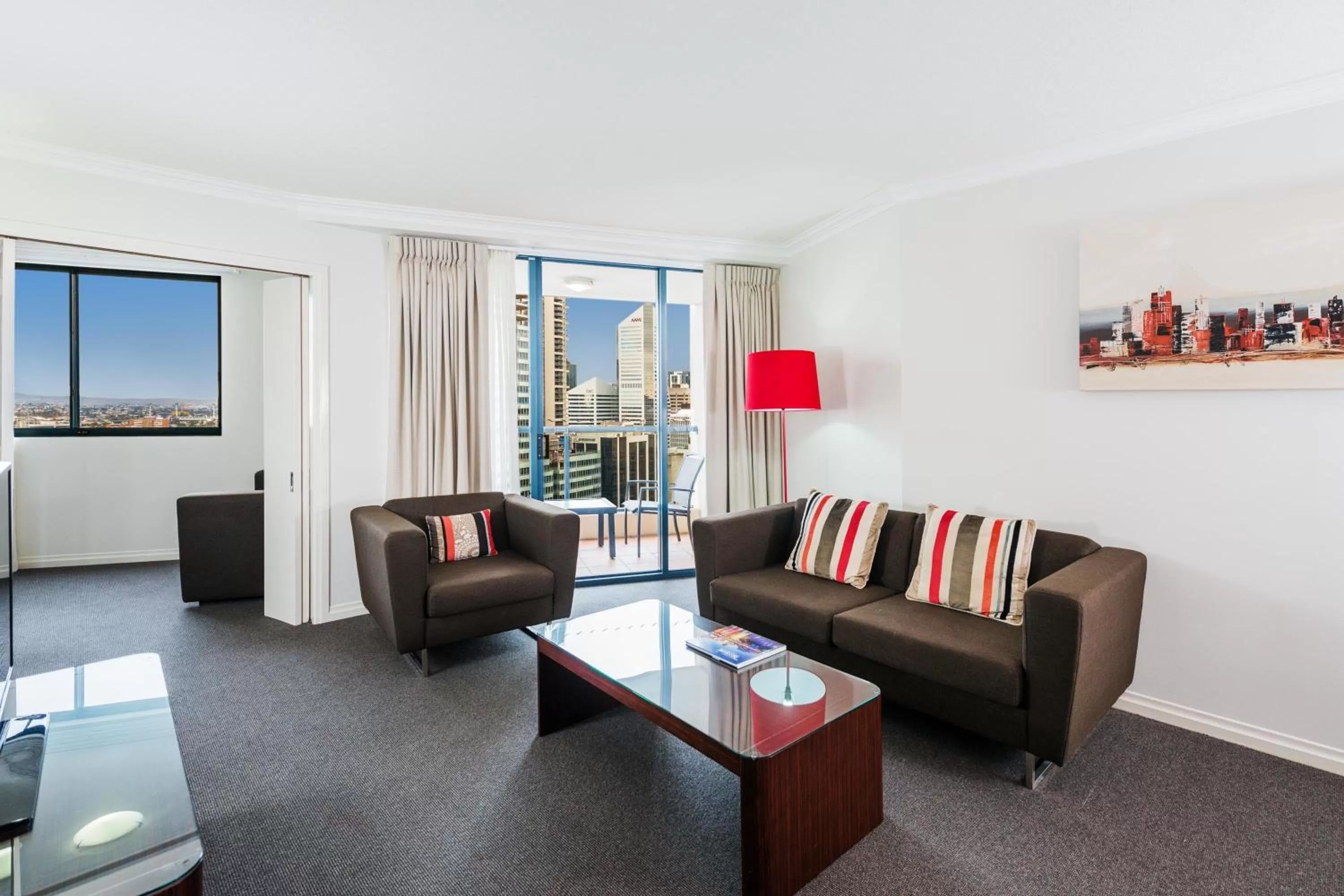 Living room in Mantra on Queen