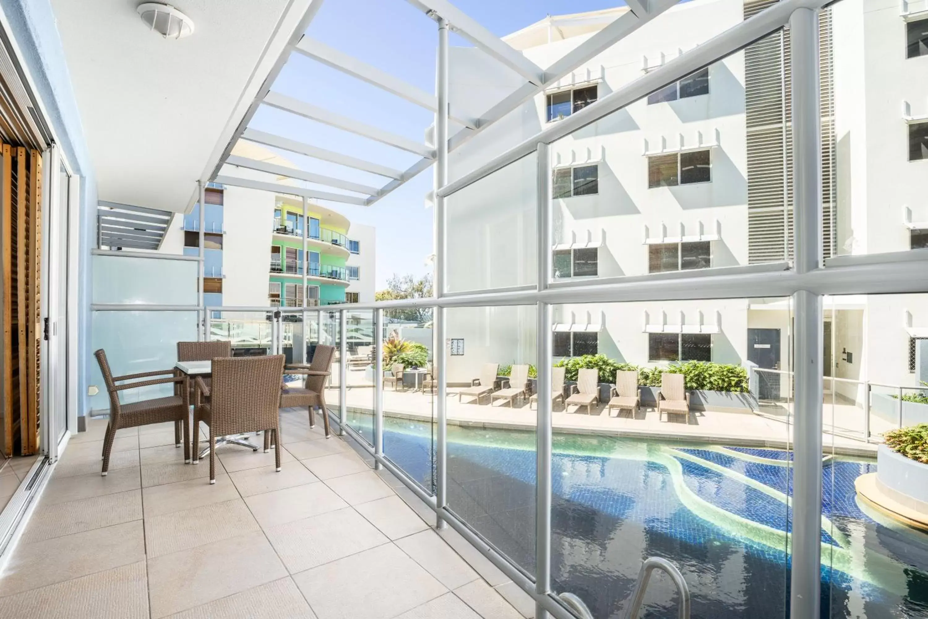 Balcony/Terrace in Rolling Surf Resort