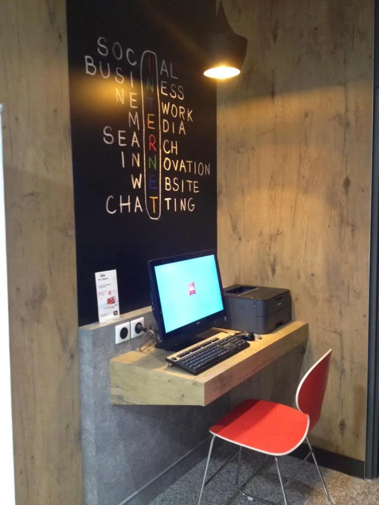 Seating area in ibis Epinal Centre