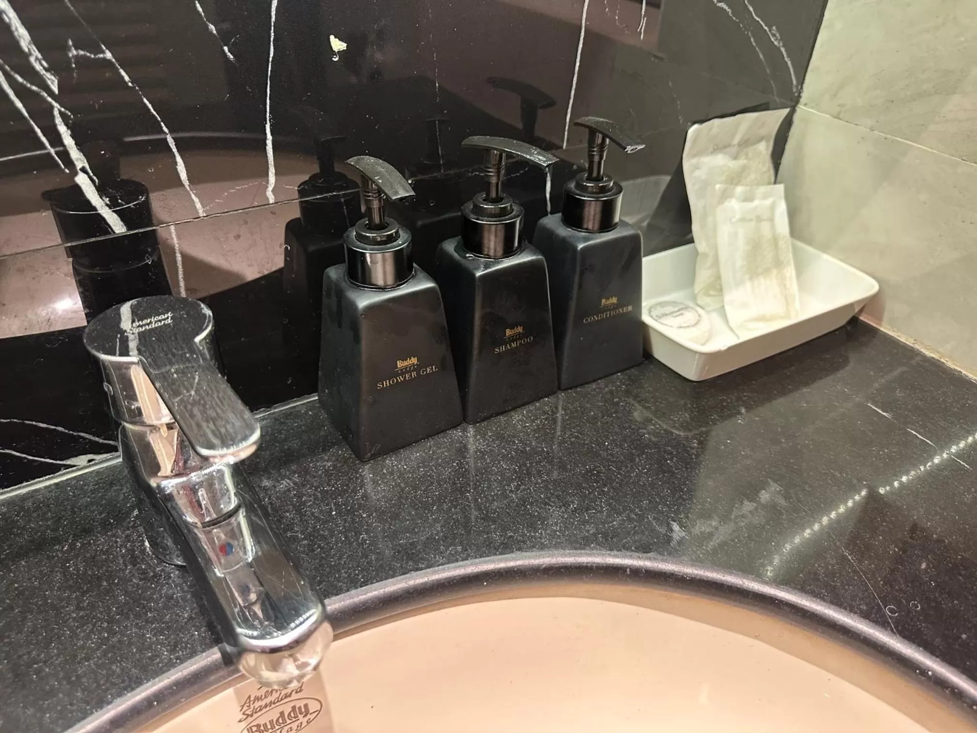 Bathroom in Buddy Lodge, Khaosan Road