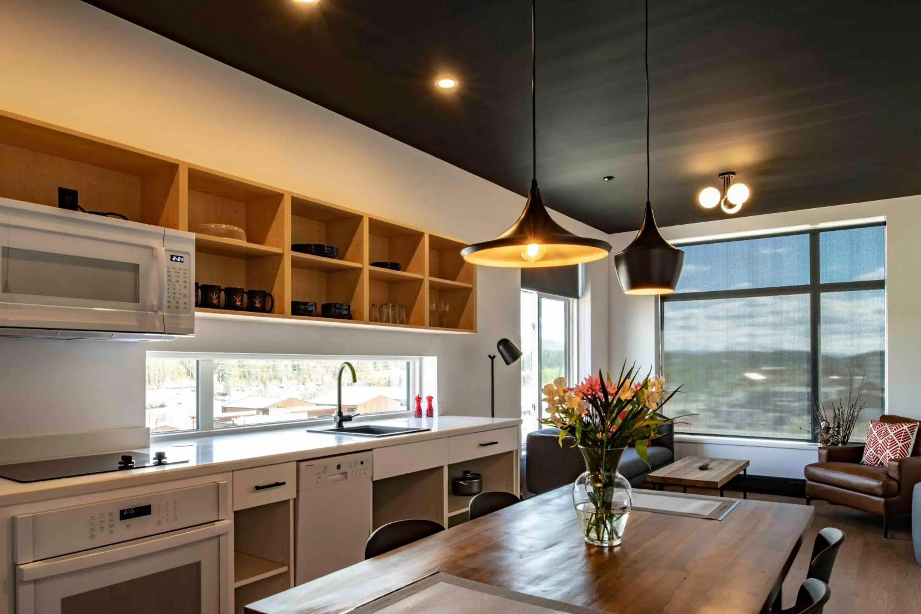 Two-Bedroom Apartment in Raven Inn Whitehorse Two-Bedroom Apartment in Raven Inn Whitehorse