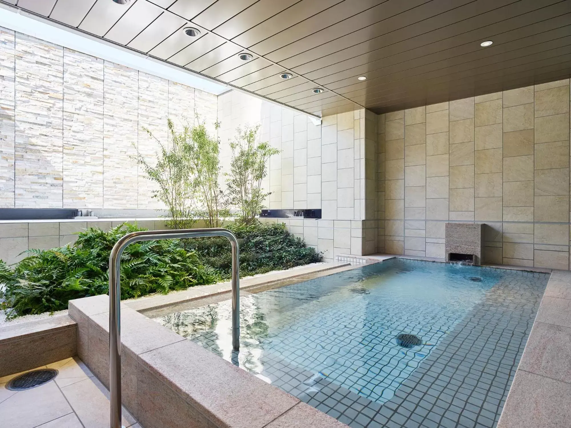 Open Air Bath in Mitsui Garden Hotel Gotanda