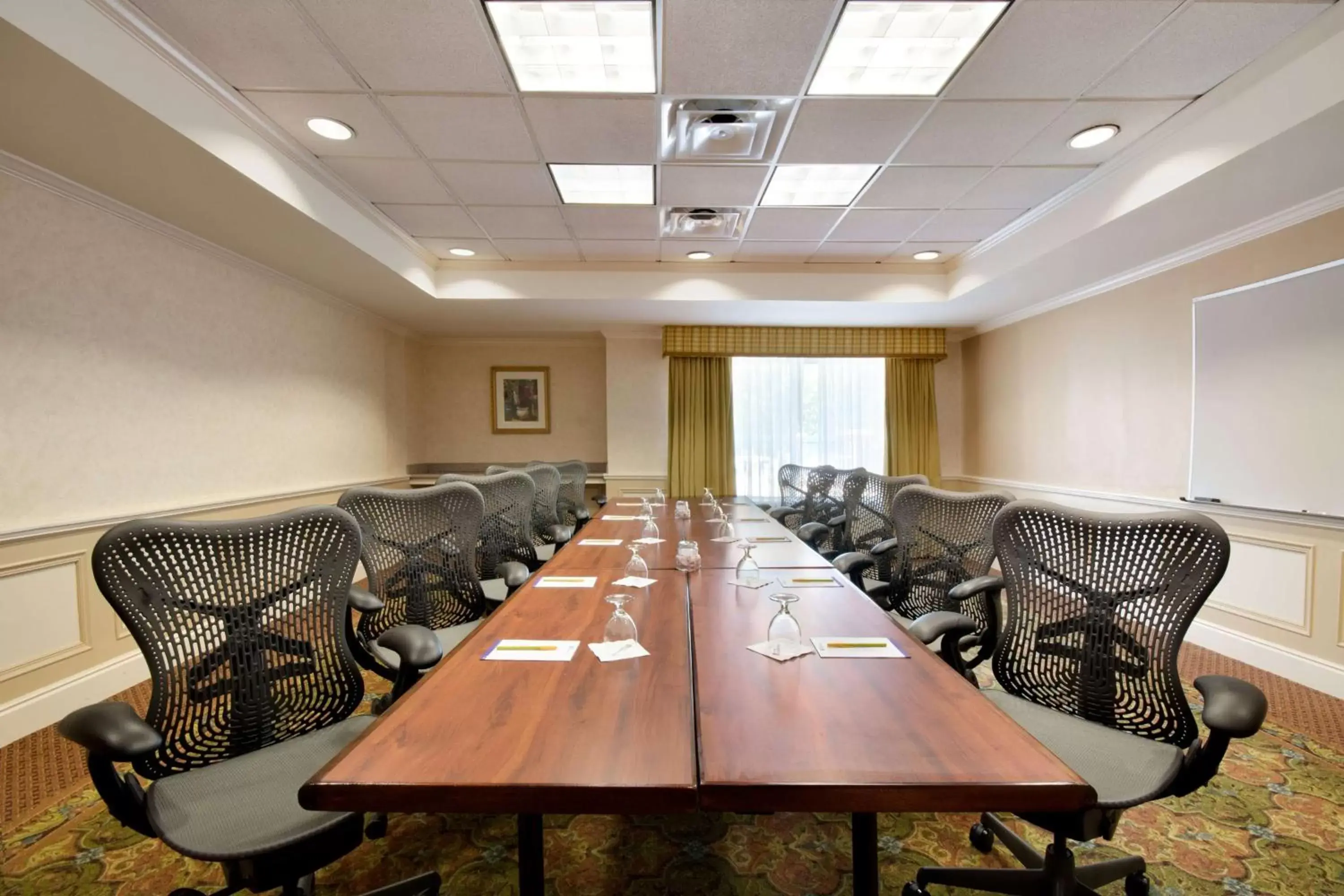 Meeting/conference room in Hilton Garden Inn Atlanta Northpoint