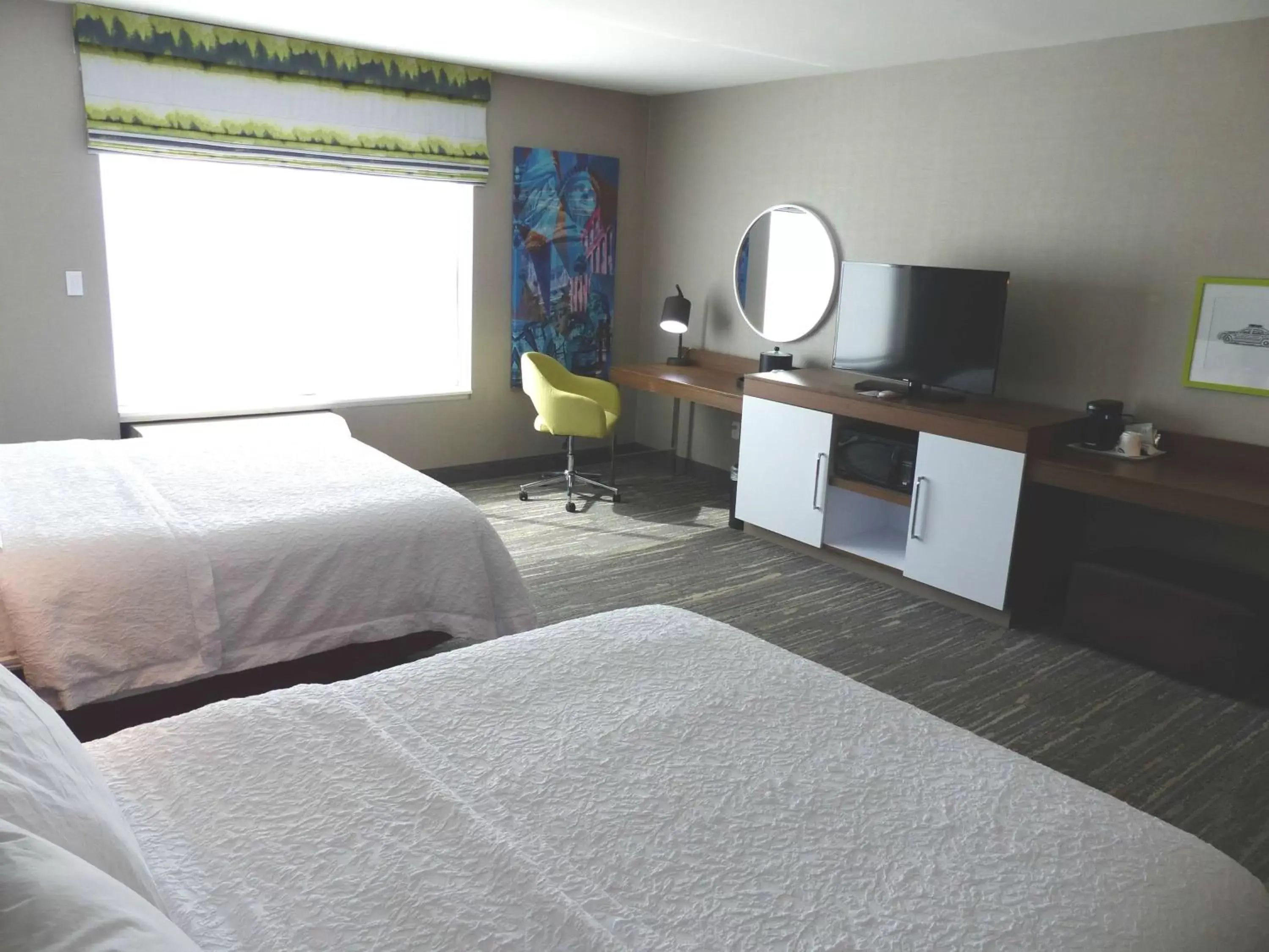 Bedroom, Bed in Hampton Inn By Hilton Paramus