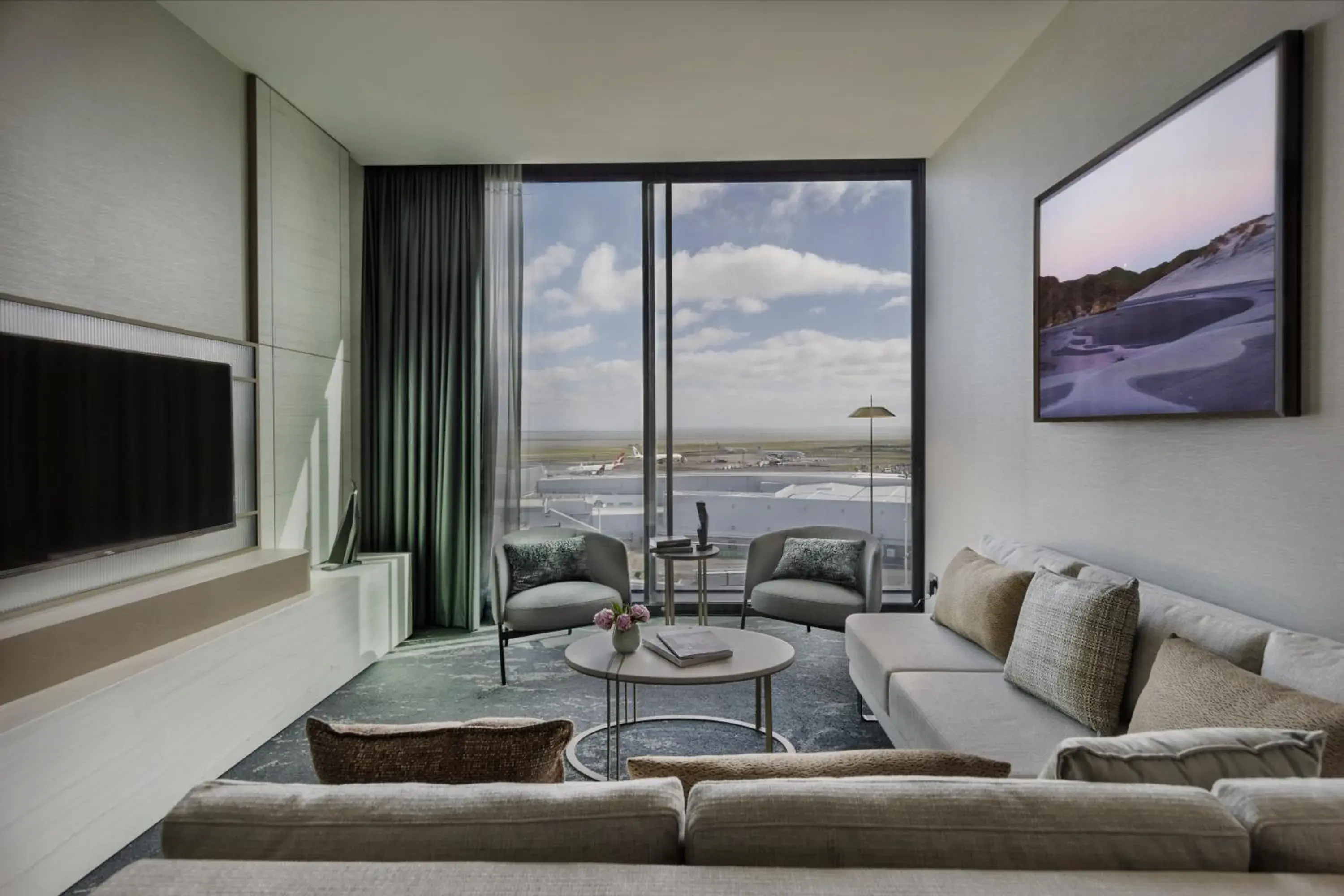 Bedroom, Seating Area in Pullman Auckland Airport