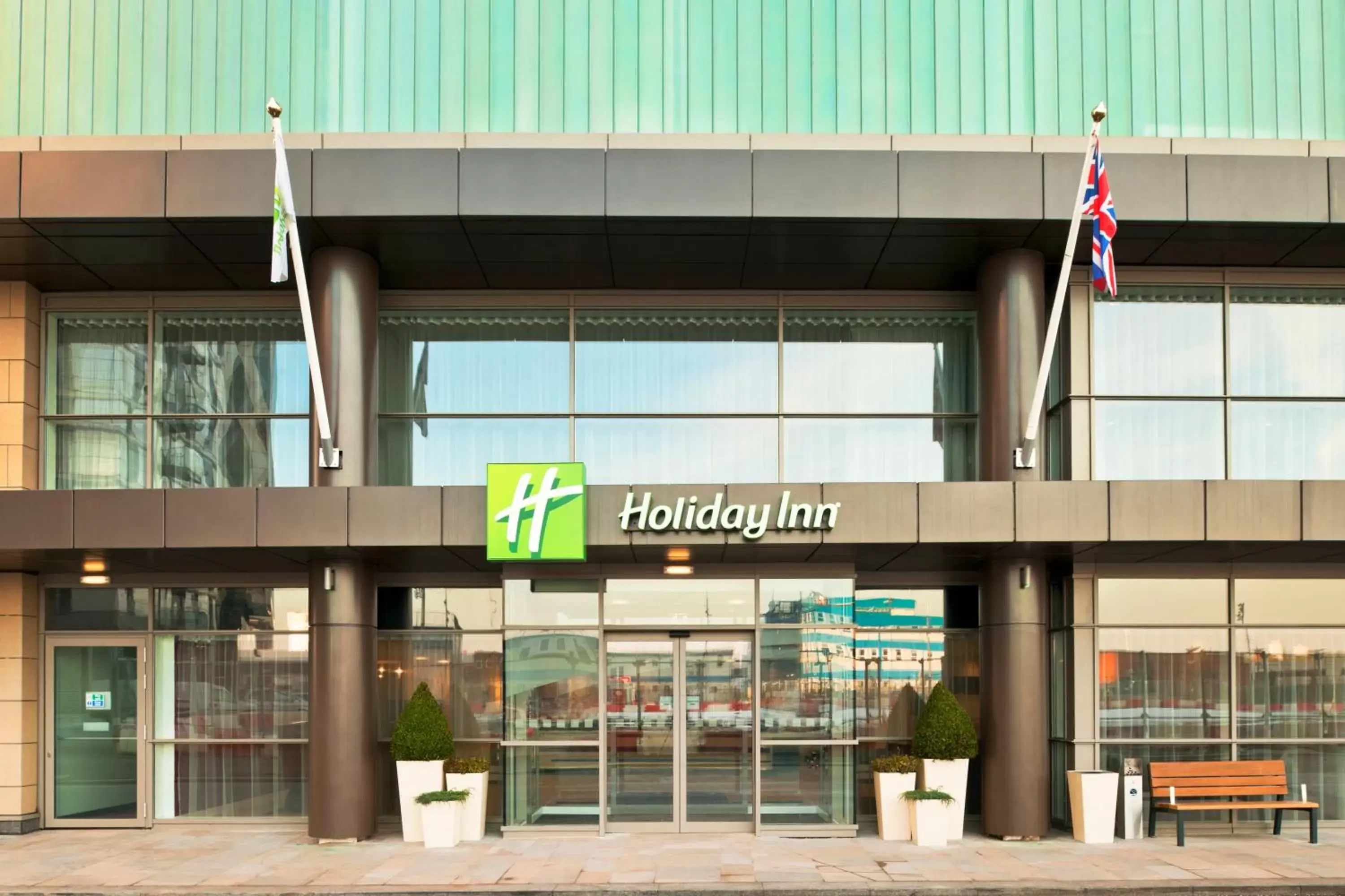 Property building in Holiday Inn Manchester-Mediacityuk, an IHG Hotel