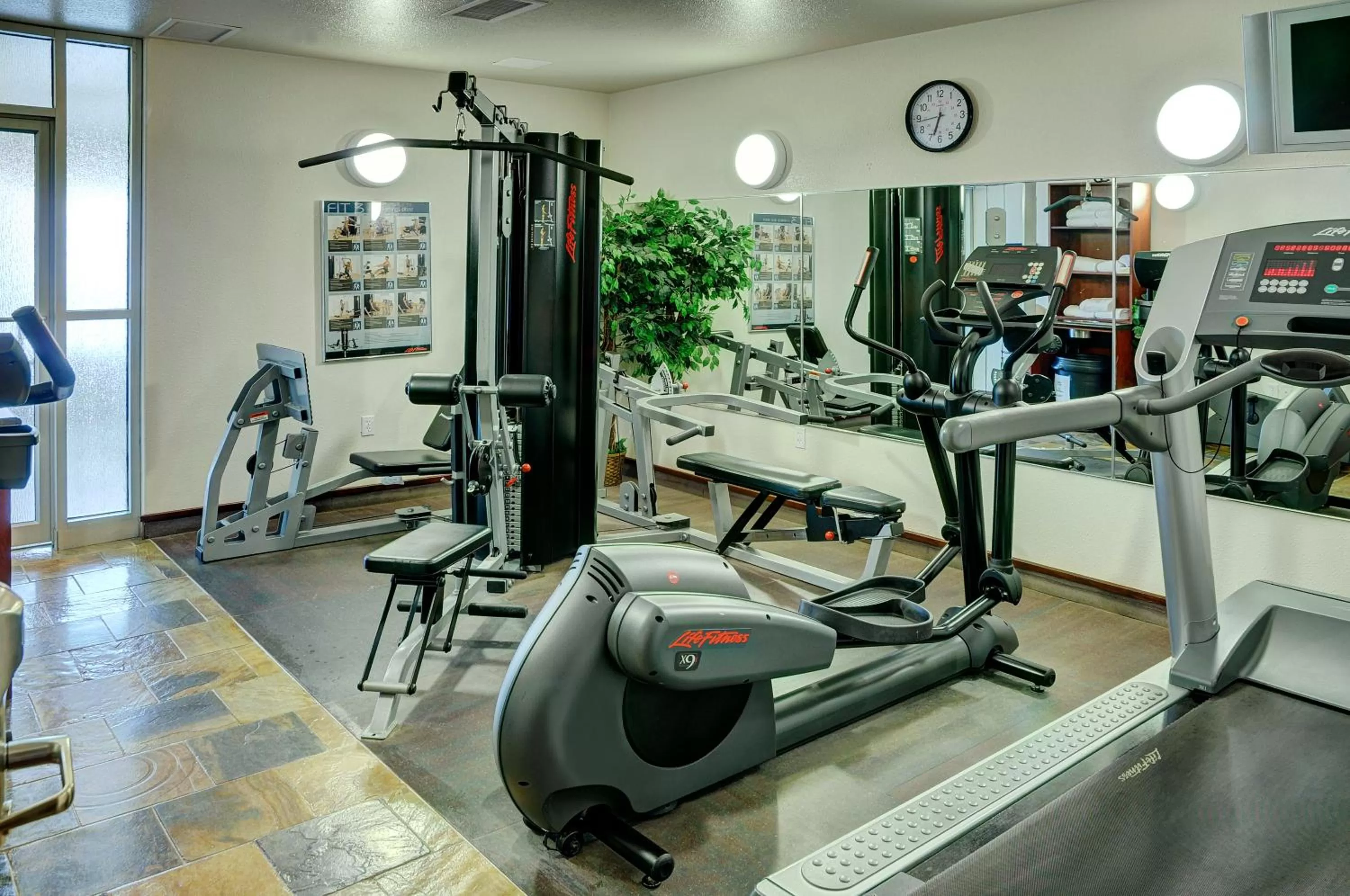 Fitness centre/facilities in Lakeview Inns & Suites - Slave Lake