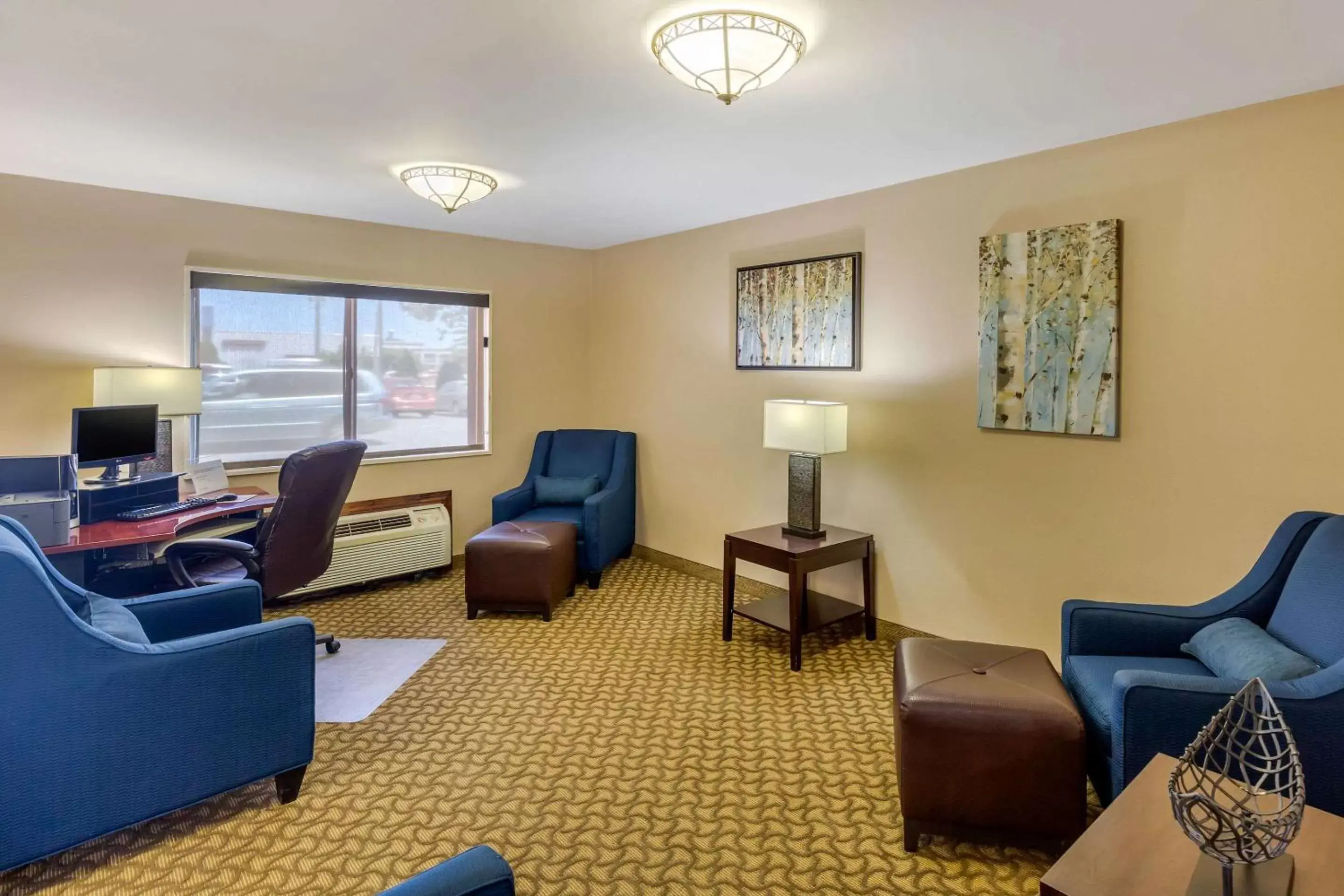 Lobby or reception, Seating Area in Comfort Inn Red Horse Frederick