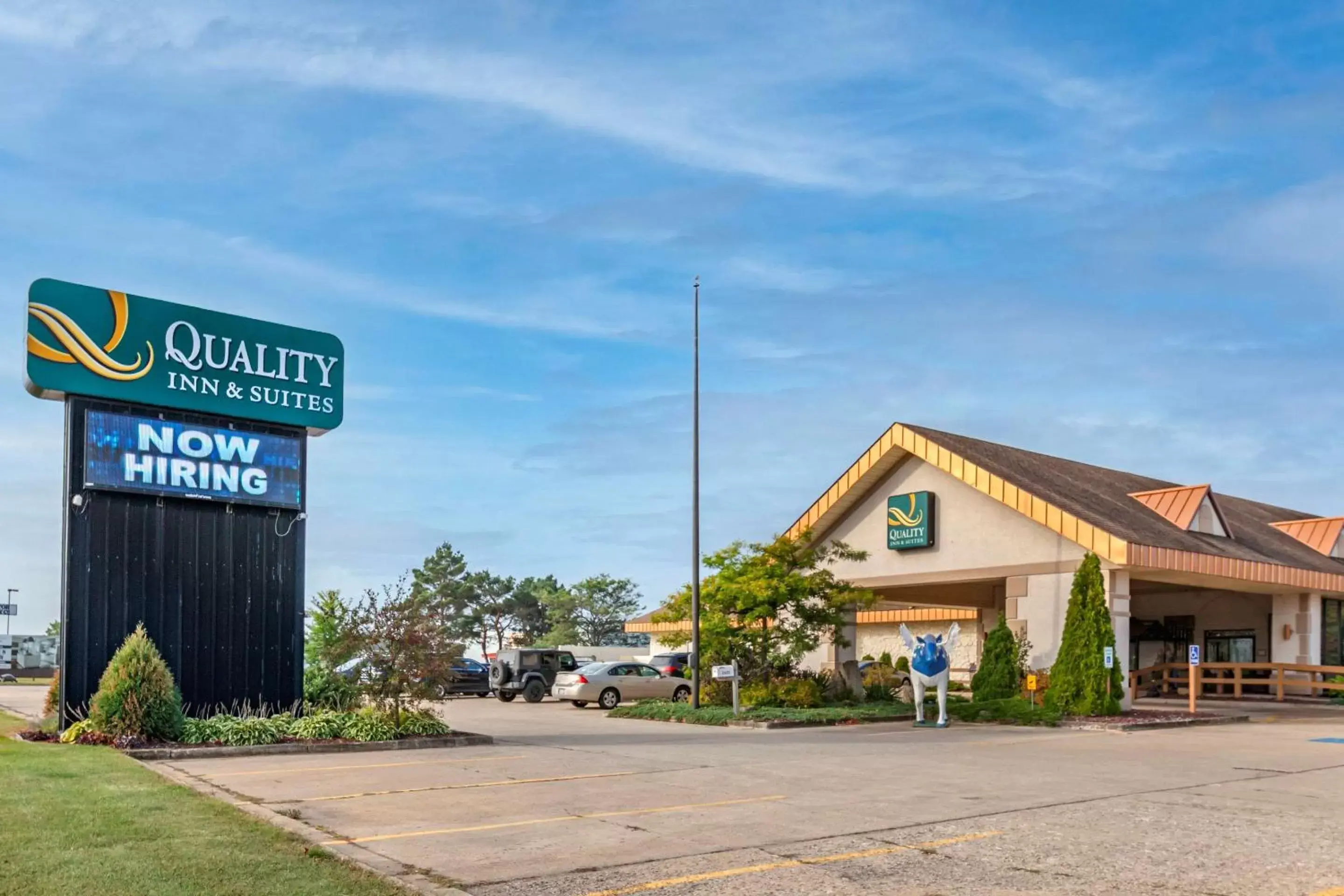 Property Building in Quality Inn & Suites