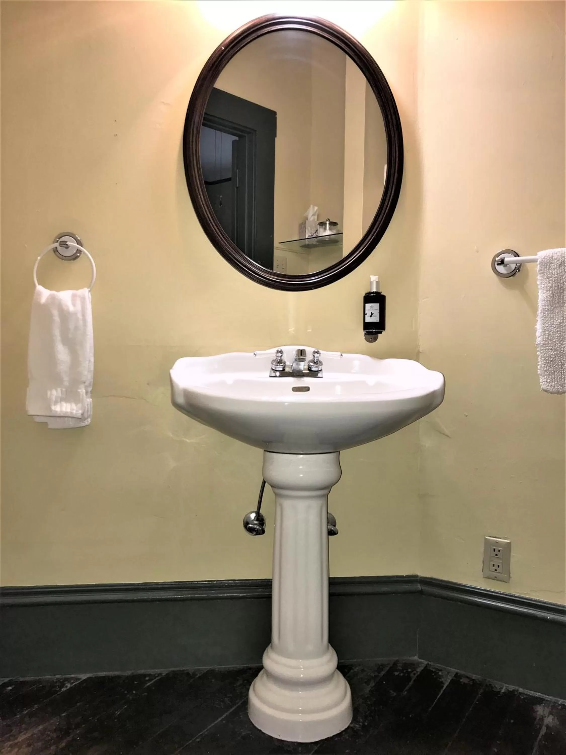 Hardeman House Bed and Breakfast