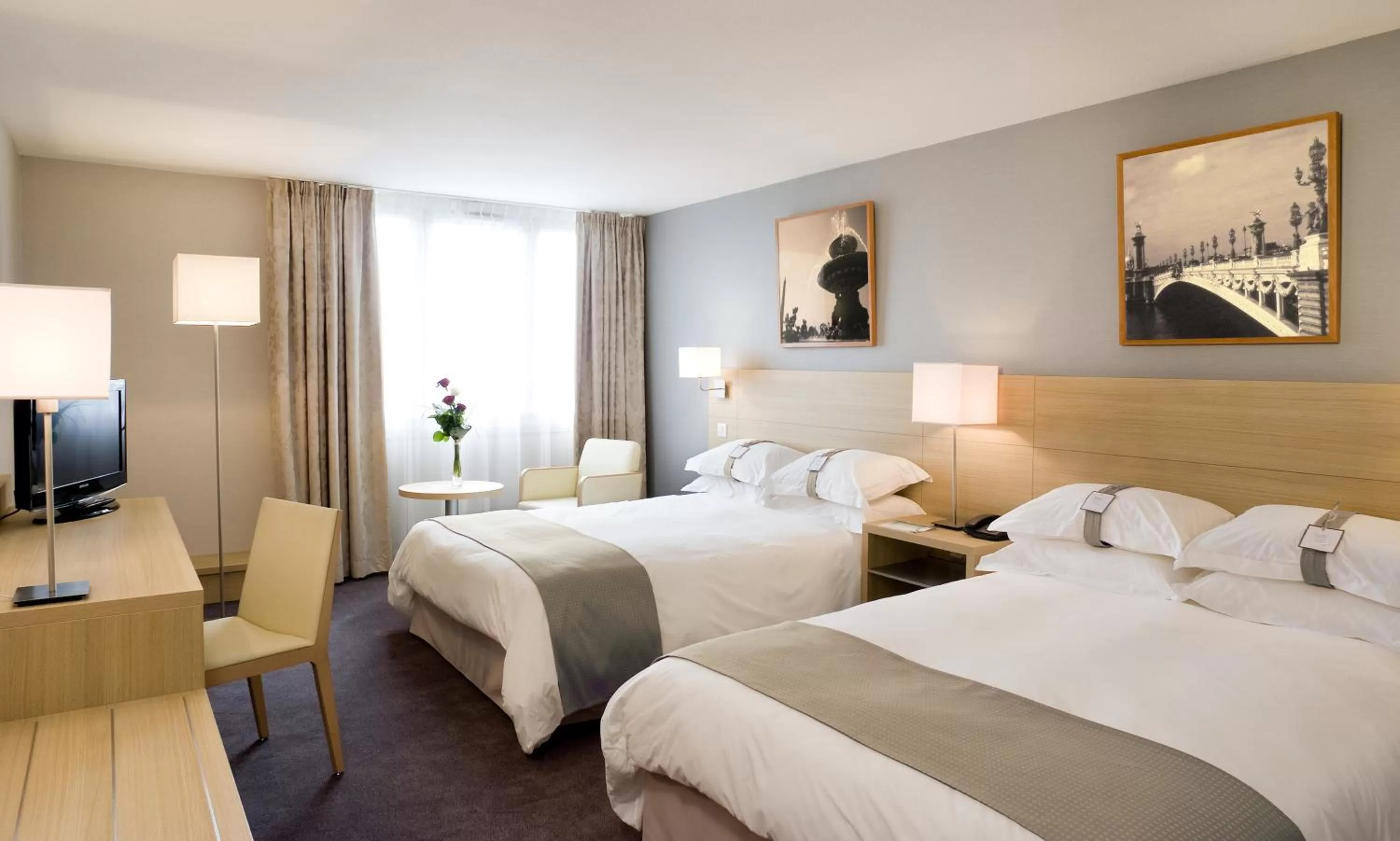 Photo of the whole room, Bed in Hotel Inn Paris CDG Airport