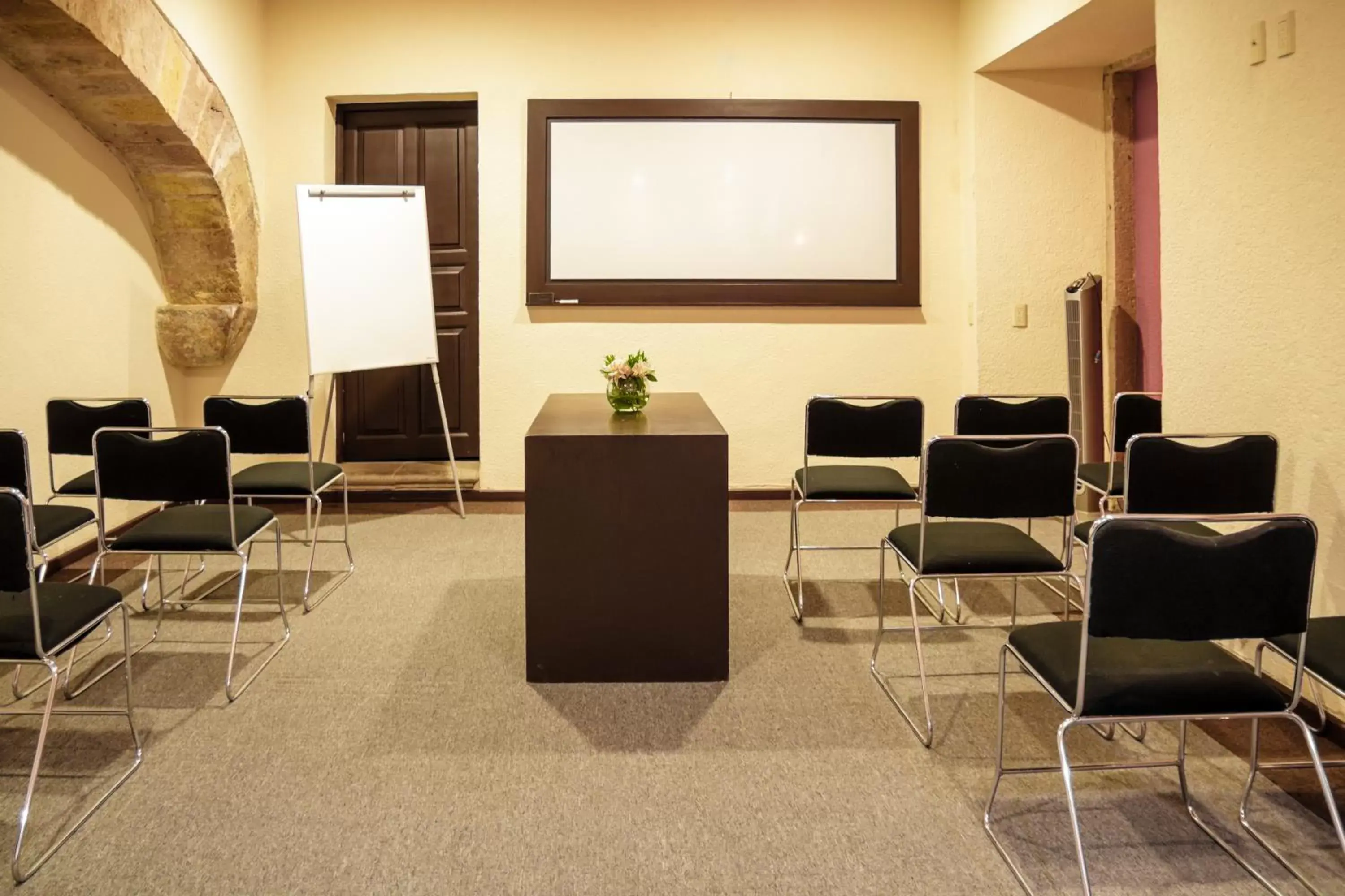 Business facilities in Mision Catedral Morelia