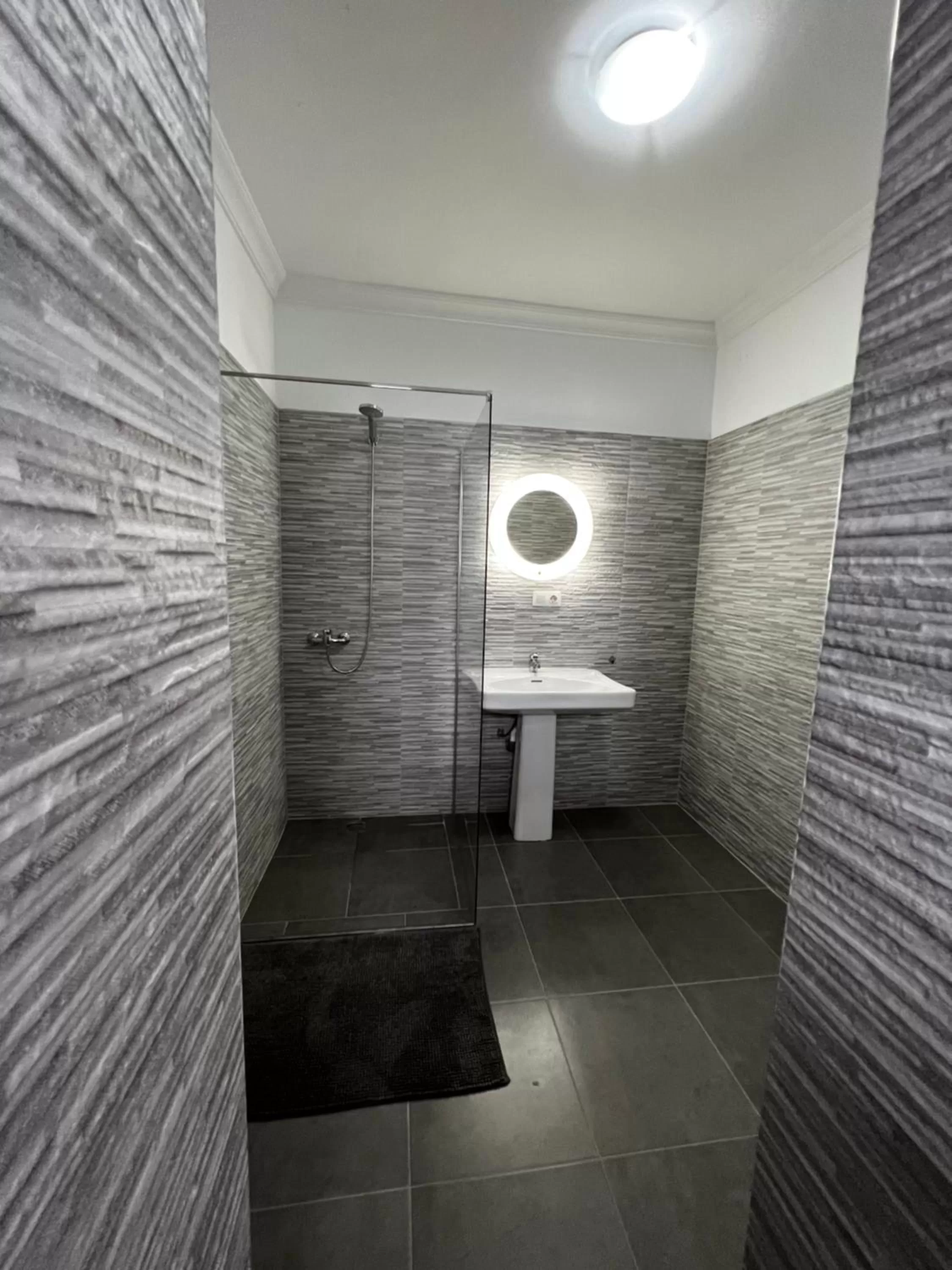 Bathroom in El jardin de Iris