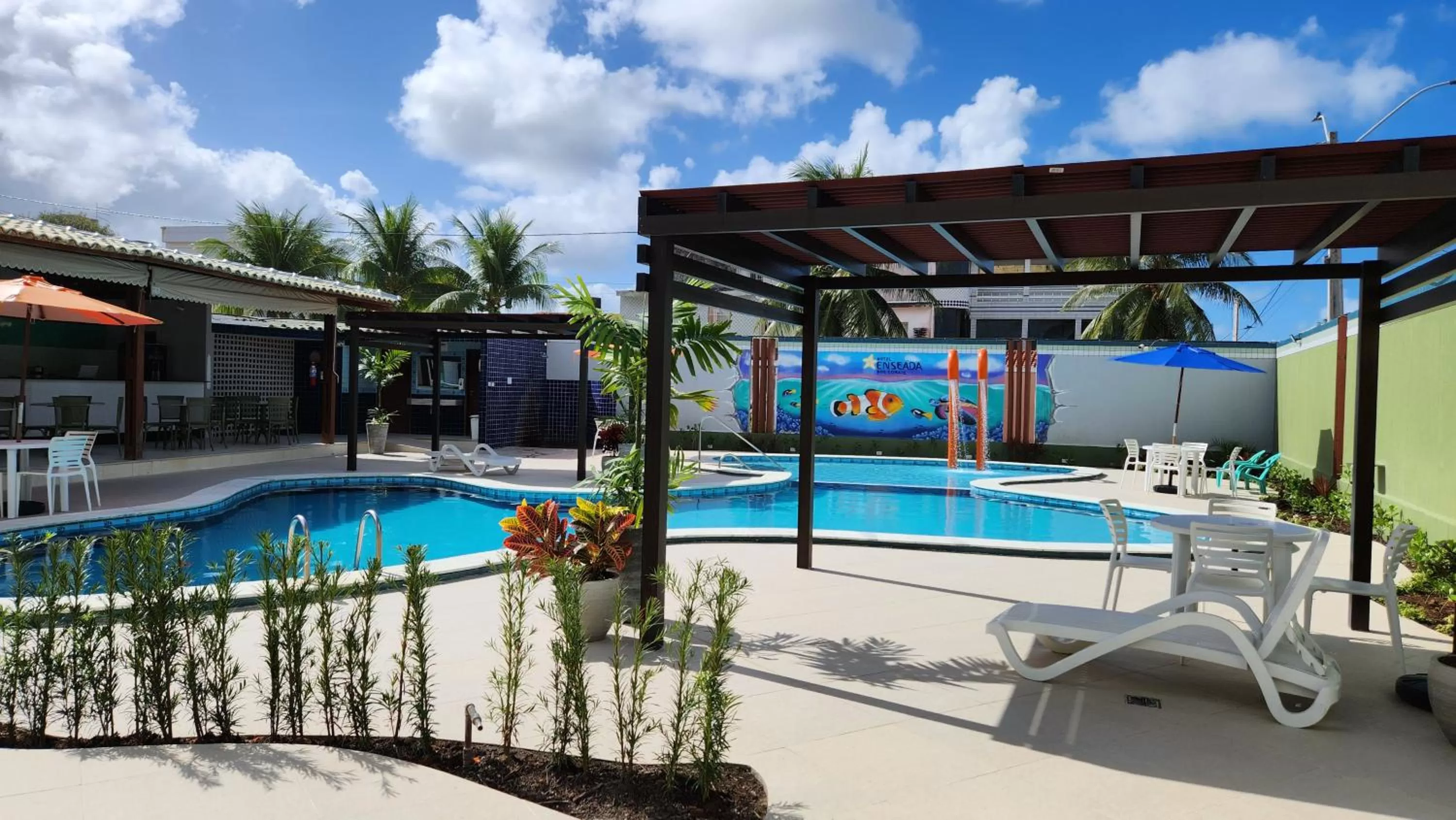 Pool view in Hotel Enseada dos Corais