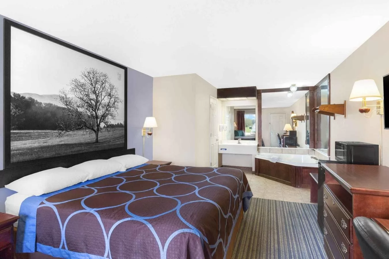 Bedroom, Bed in Super 8 by Wyndham Whiteville