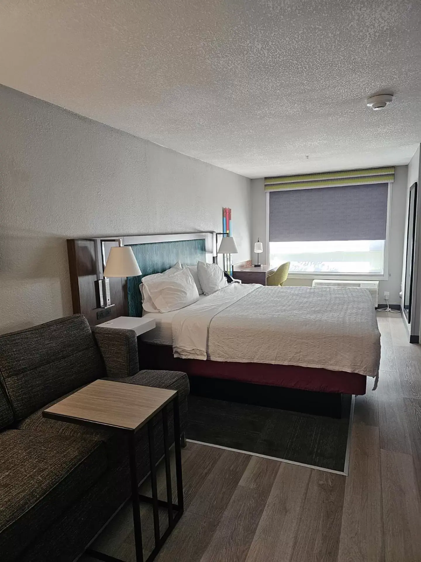 King Room with Sofabed and Microwave/Fridge in Hampton Inn Weston Fort Lauderdale