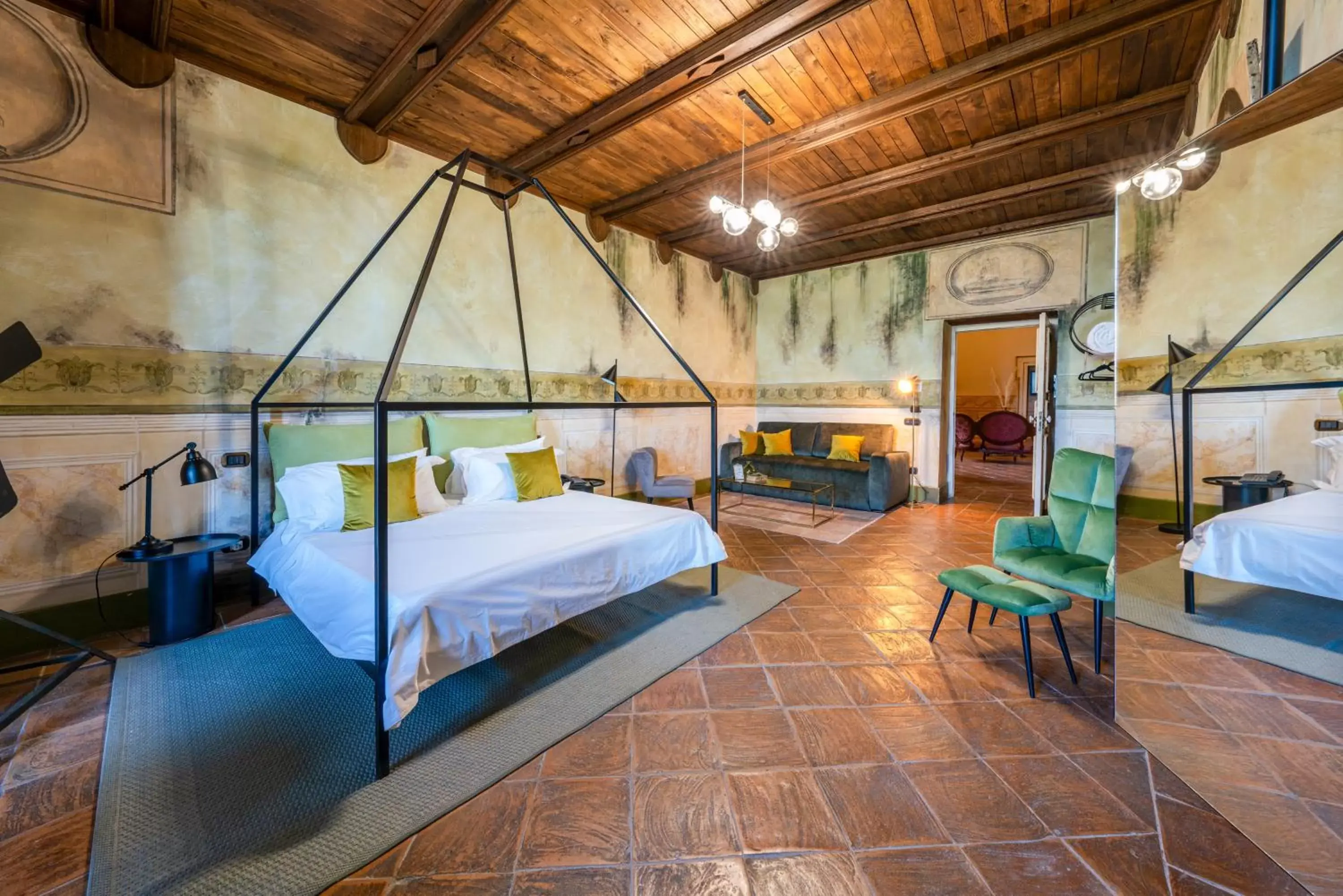 Bedroom in Castello di Limatola
