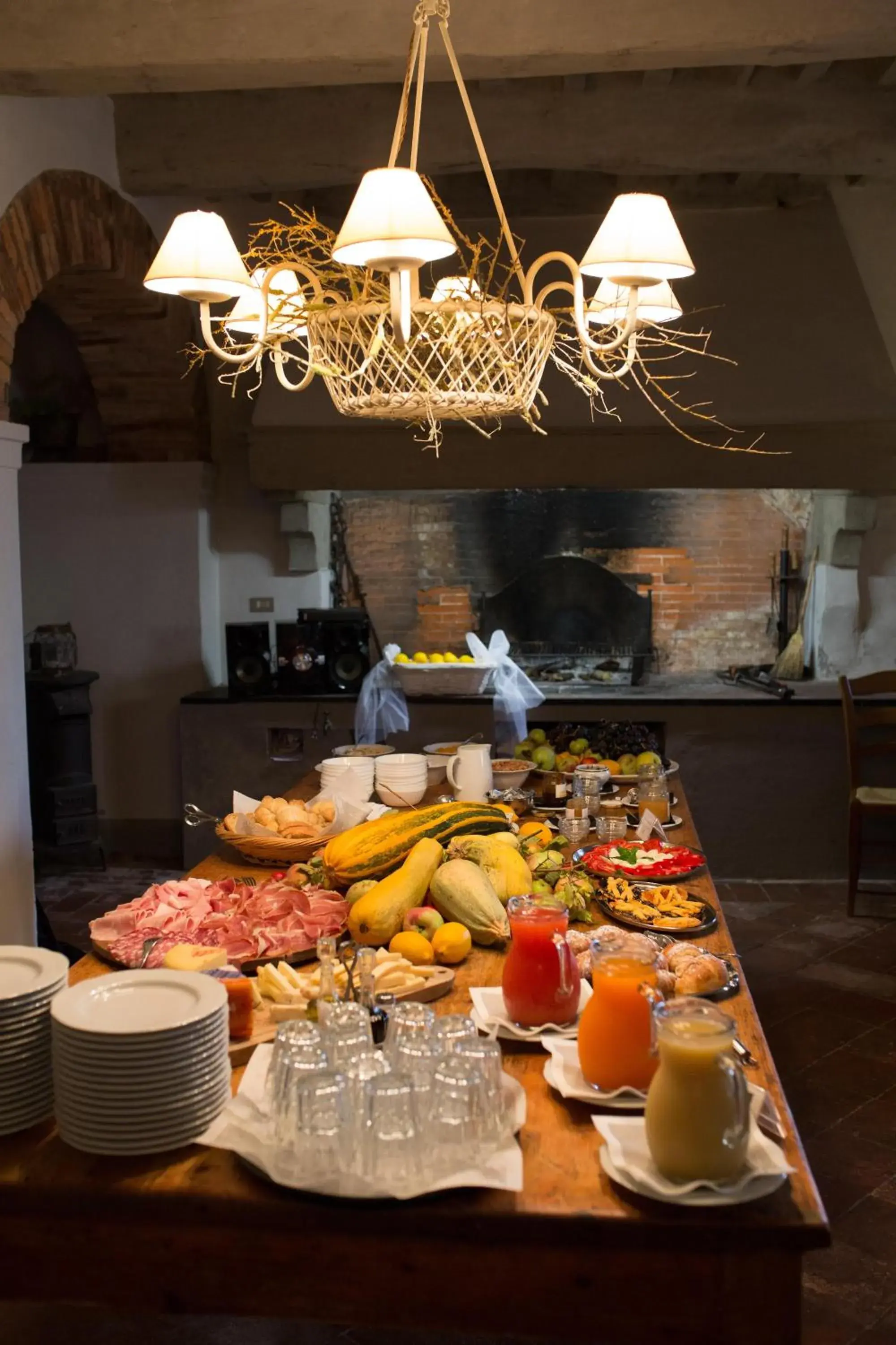Continental breakfast, Food in Hotel Villa Sermolli