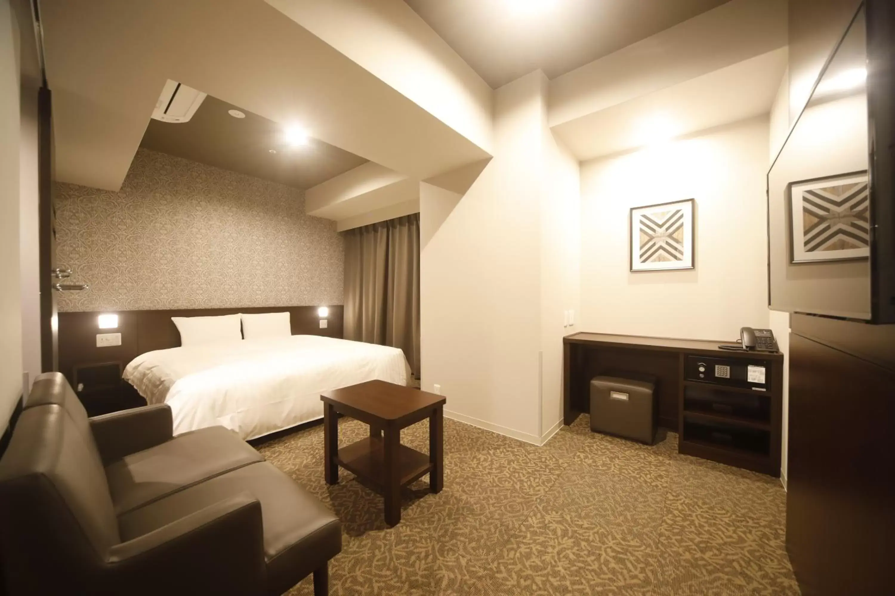 Photo of the whole room, Bed in Dormy Inn Premium Osaka Kitahama