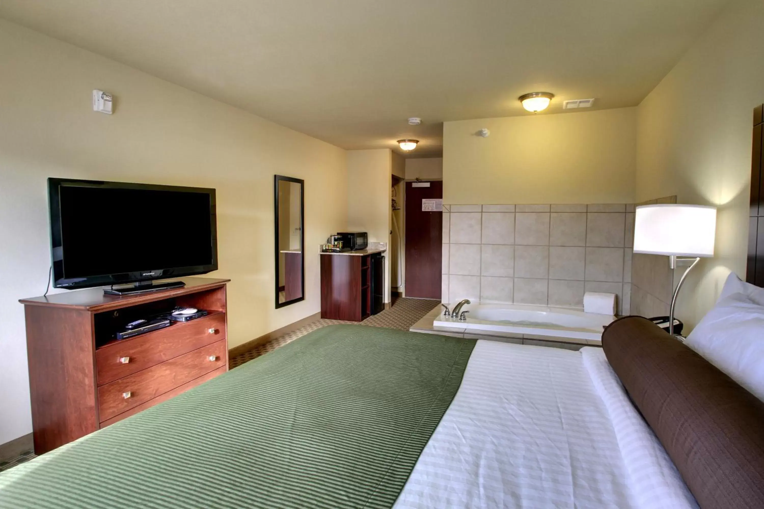 Bed in Cobblestone Inn & Suites - Hartington Bed in Cobblestone Inn & Suites - Hartington
