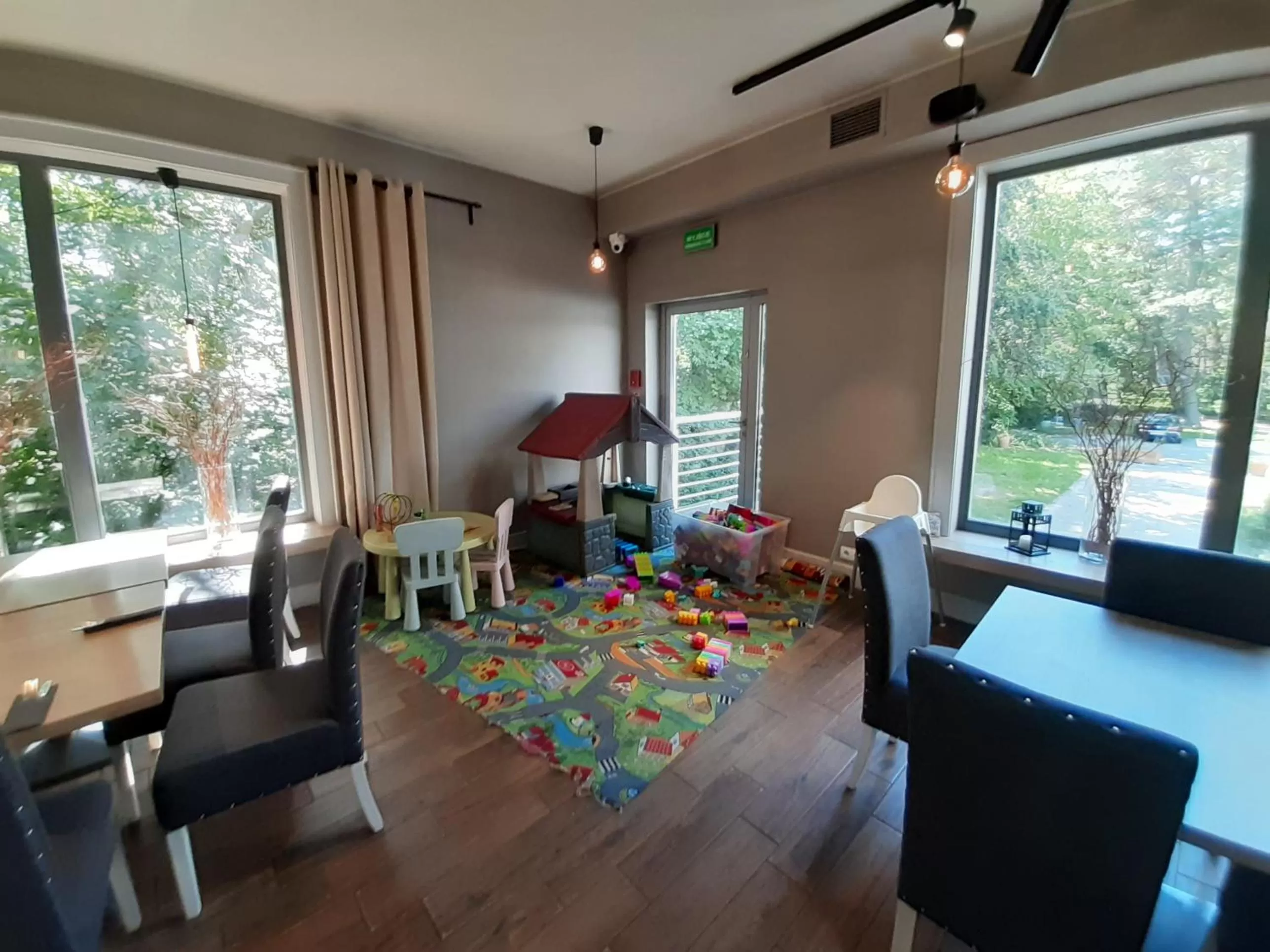 Restaurant/places to eat in Hotel Pomarańczowa Plaża