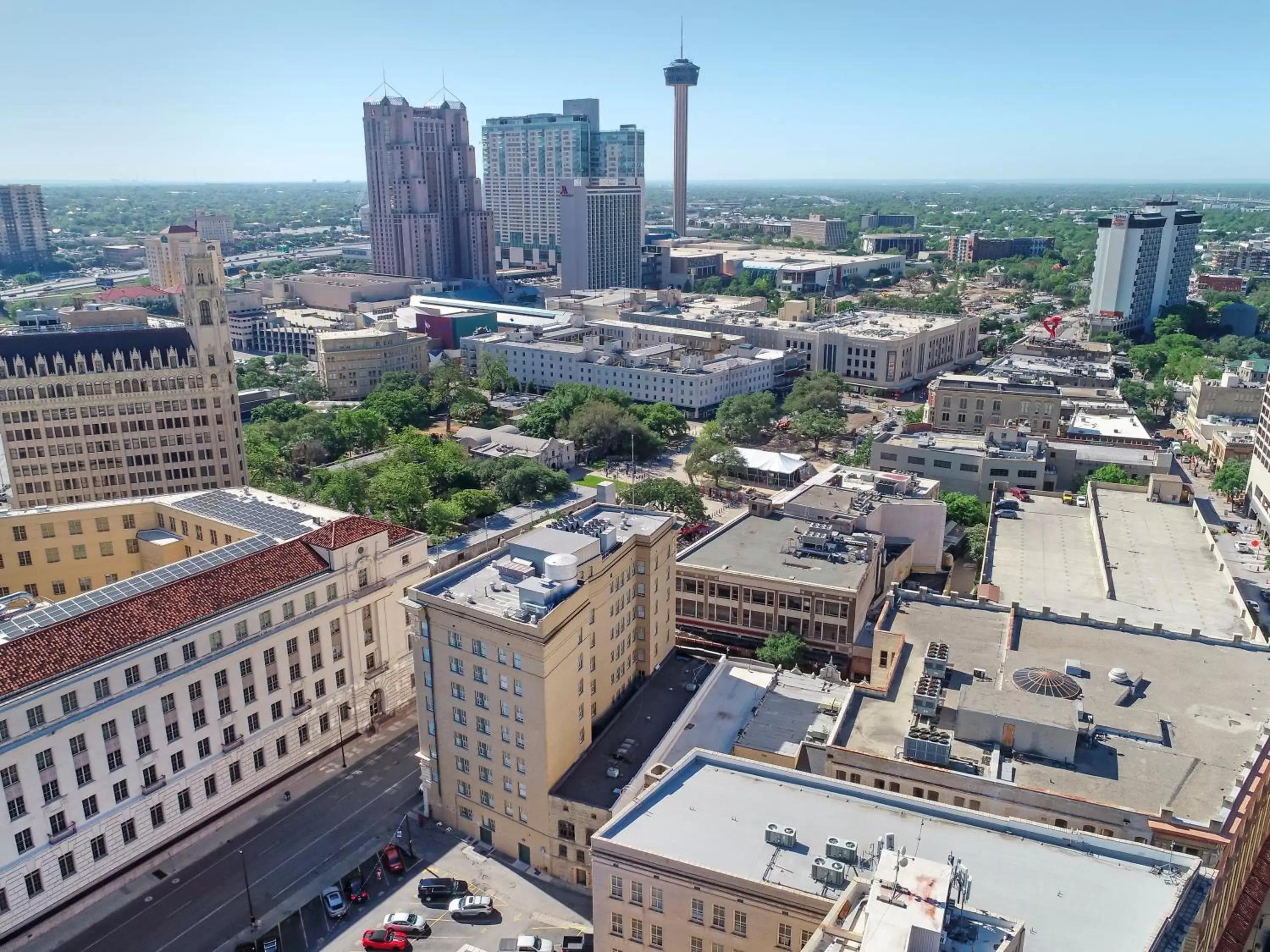 Property building, Bird's-eye View in Hotel Gibbs Downtown Riverwalk