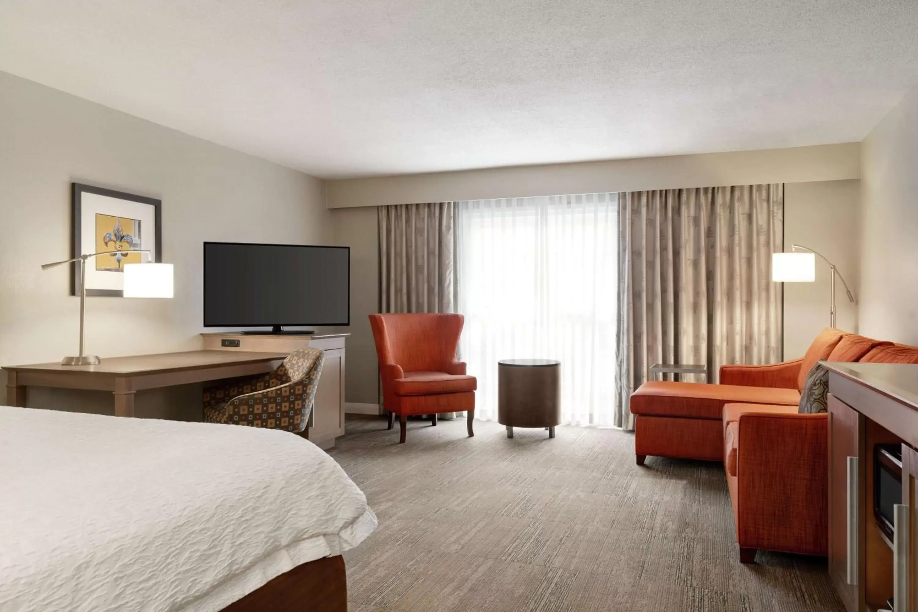 Bedroom, Bed in Hampton Inn New Orleans/St.Charles Ave Bedroom, Bed in Hampton Inn New Orleans/St.Charles Ave