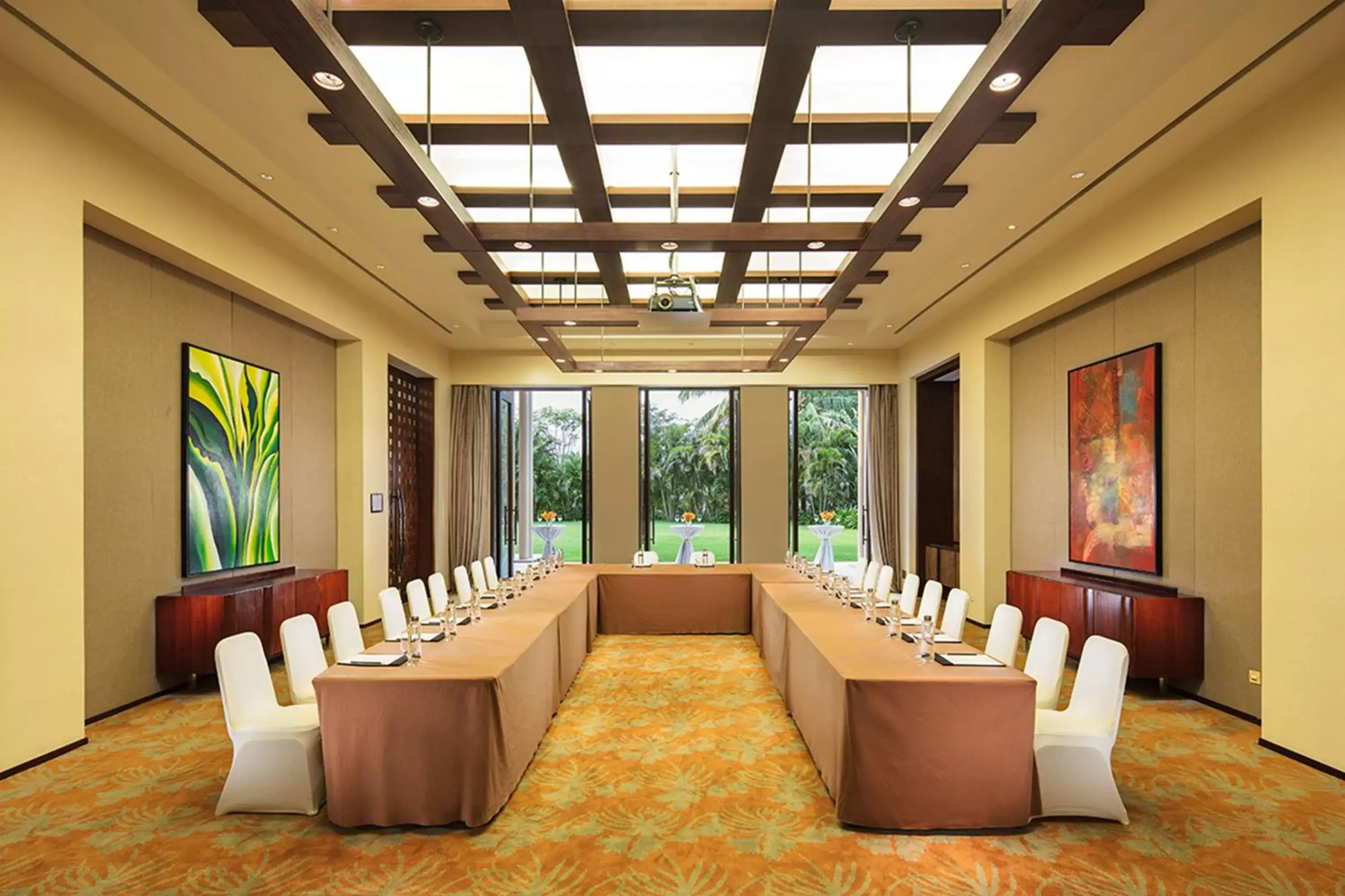 Meeting/conference room in Hilton Sanya Yalong Bay Resort & Spa