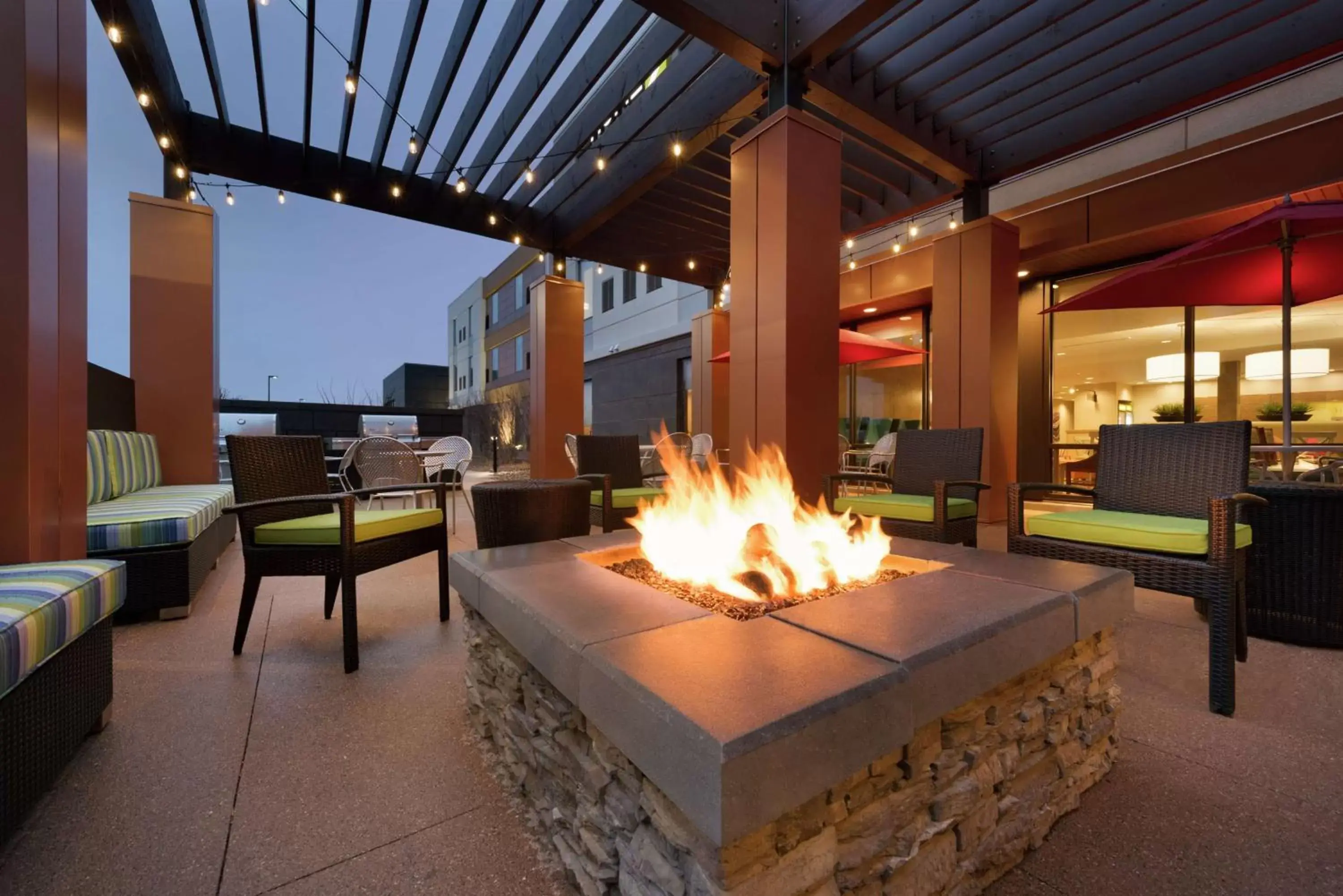 Patio in Home2 Suites by Hilton Milwaukee Airport