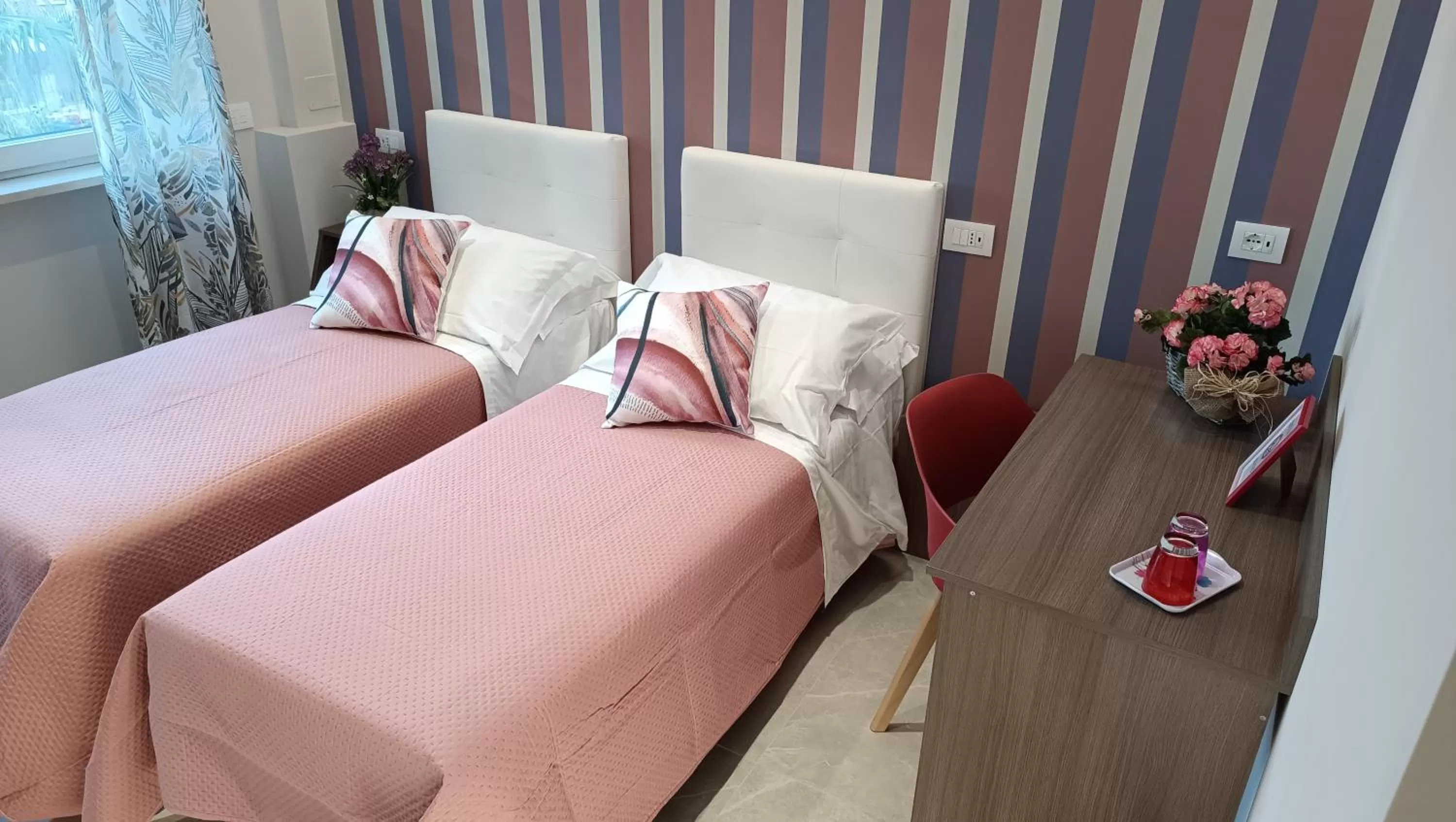 Bedroom, Bed in Maison Tullio Sorrento