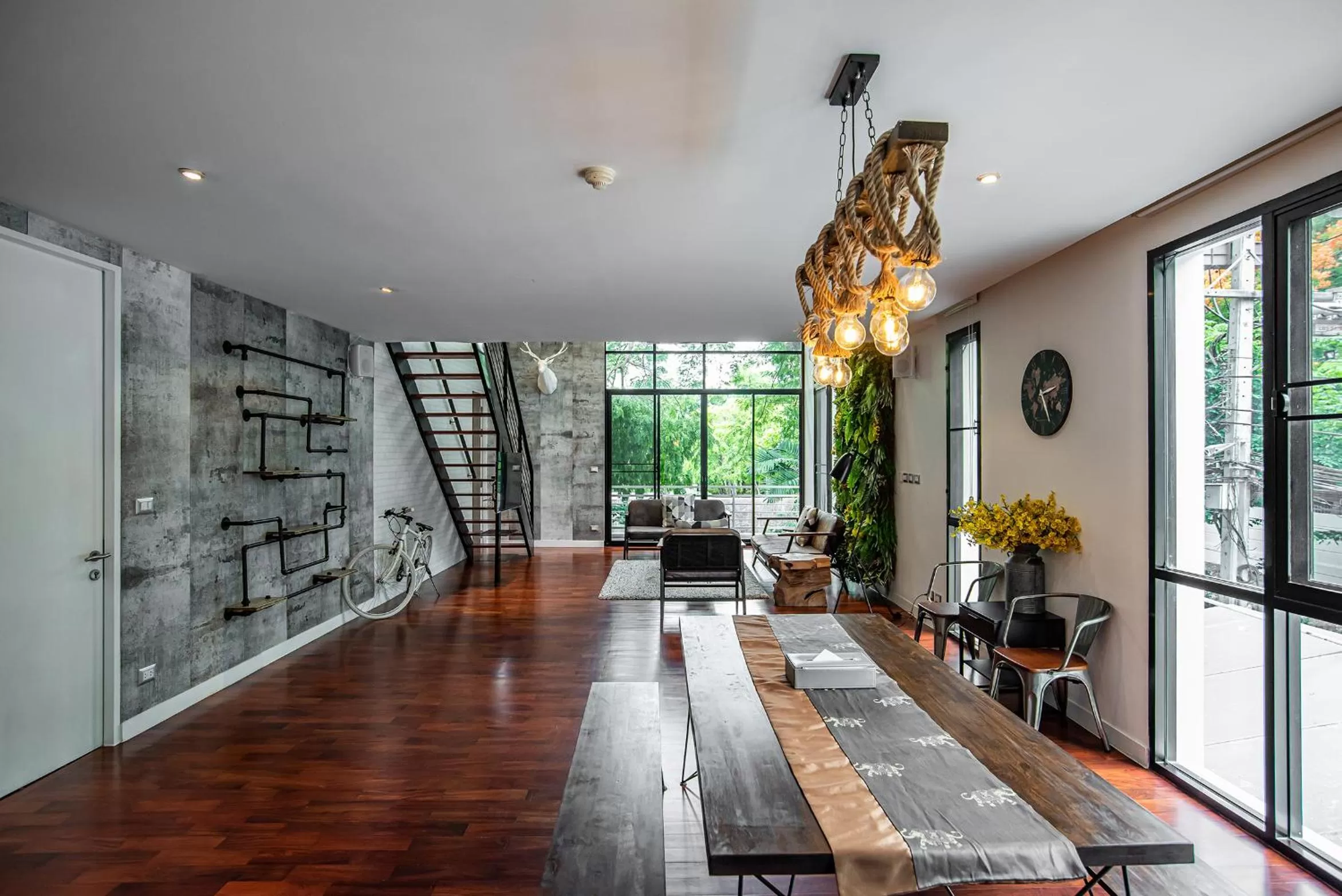 Seating area in Benviar Tonson Residence