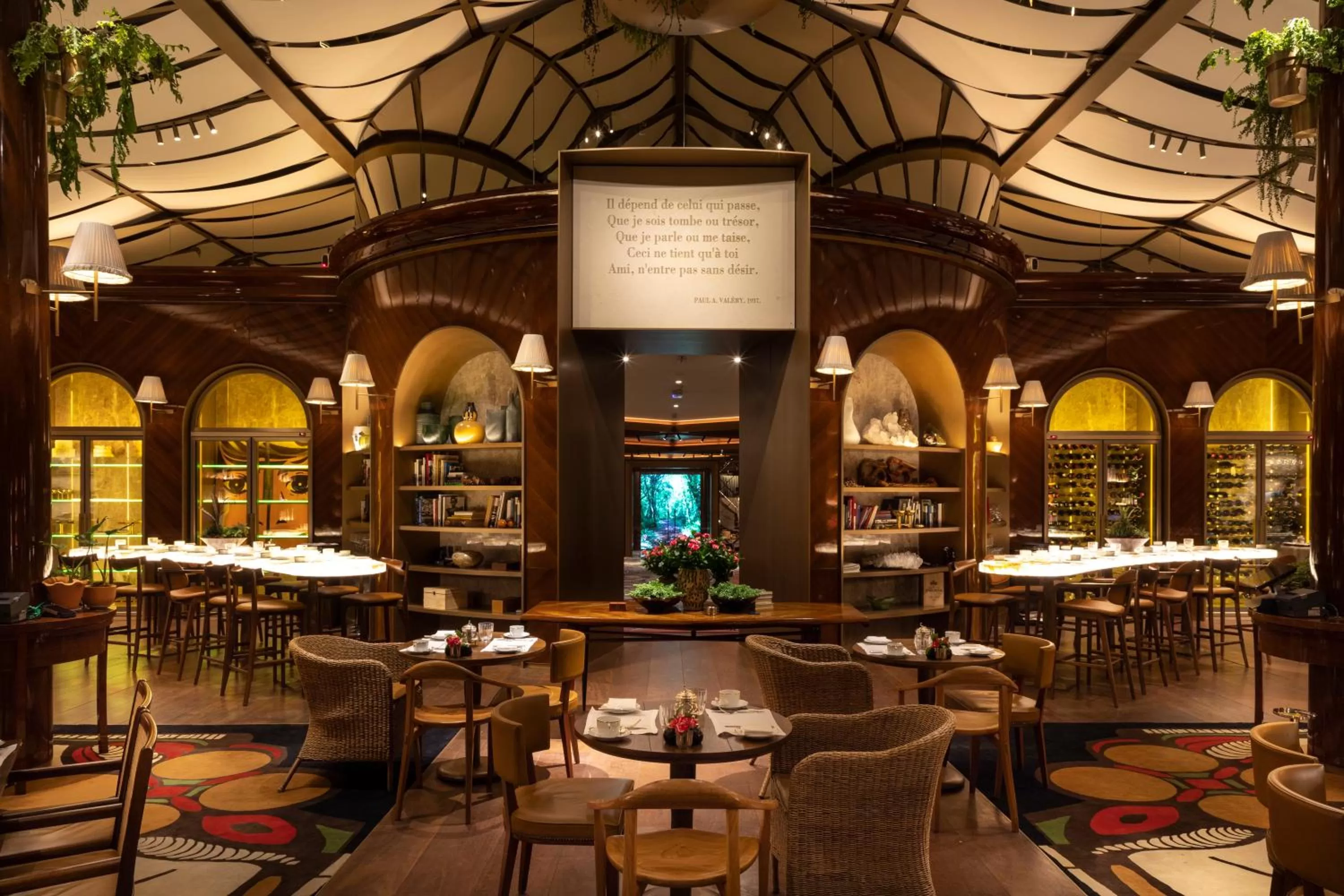 Restaurant/places to eat in Rosewood São Paulo