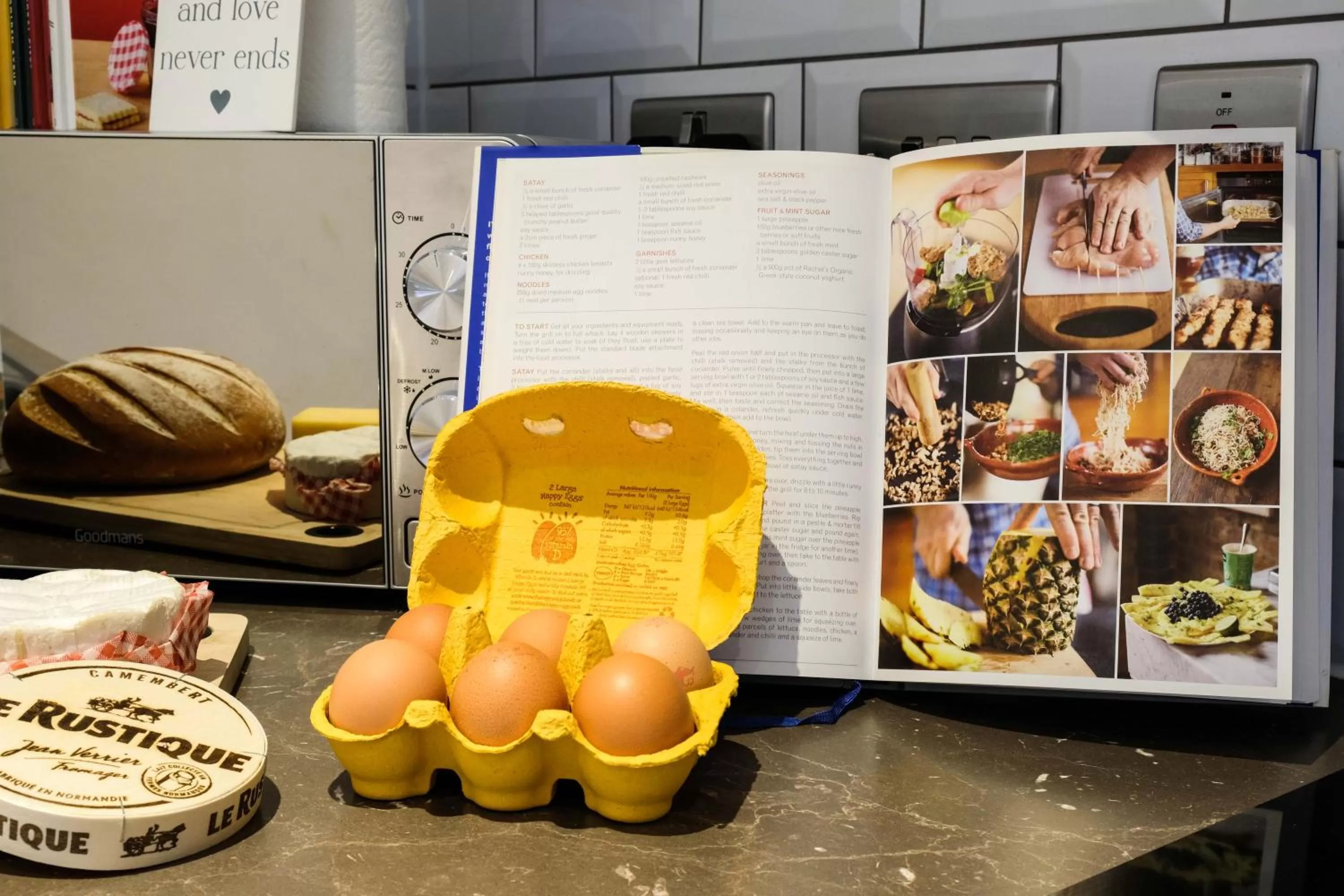 Decorative detail in Onyx O2 Arena Brindley Place Broad Street Large Spacious Apartment