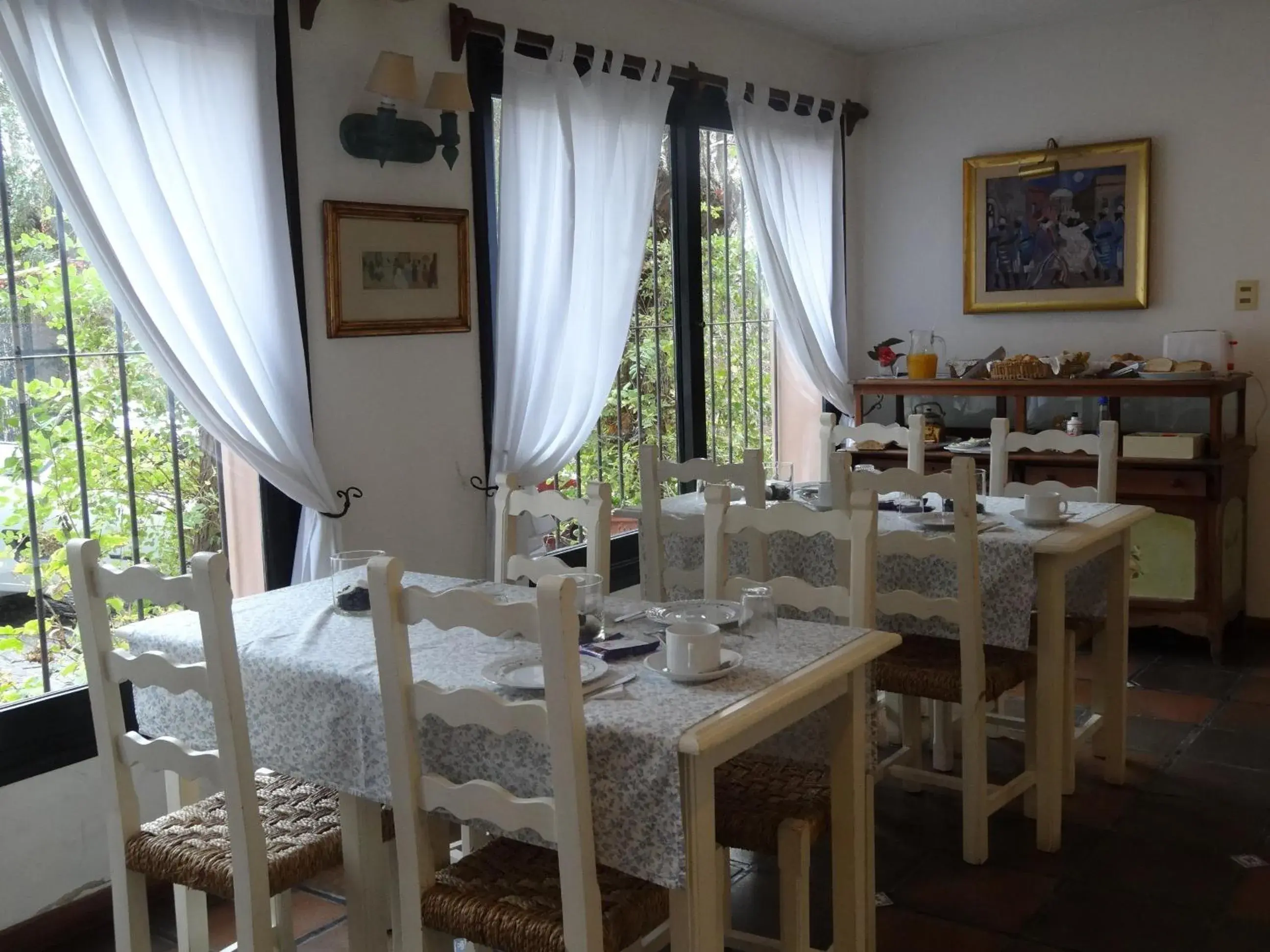 Restaurant/places to eat in Posada de la Flor Restaurant/places to eat in Posada de la Flor