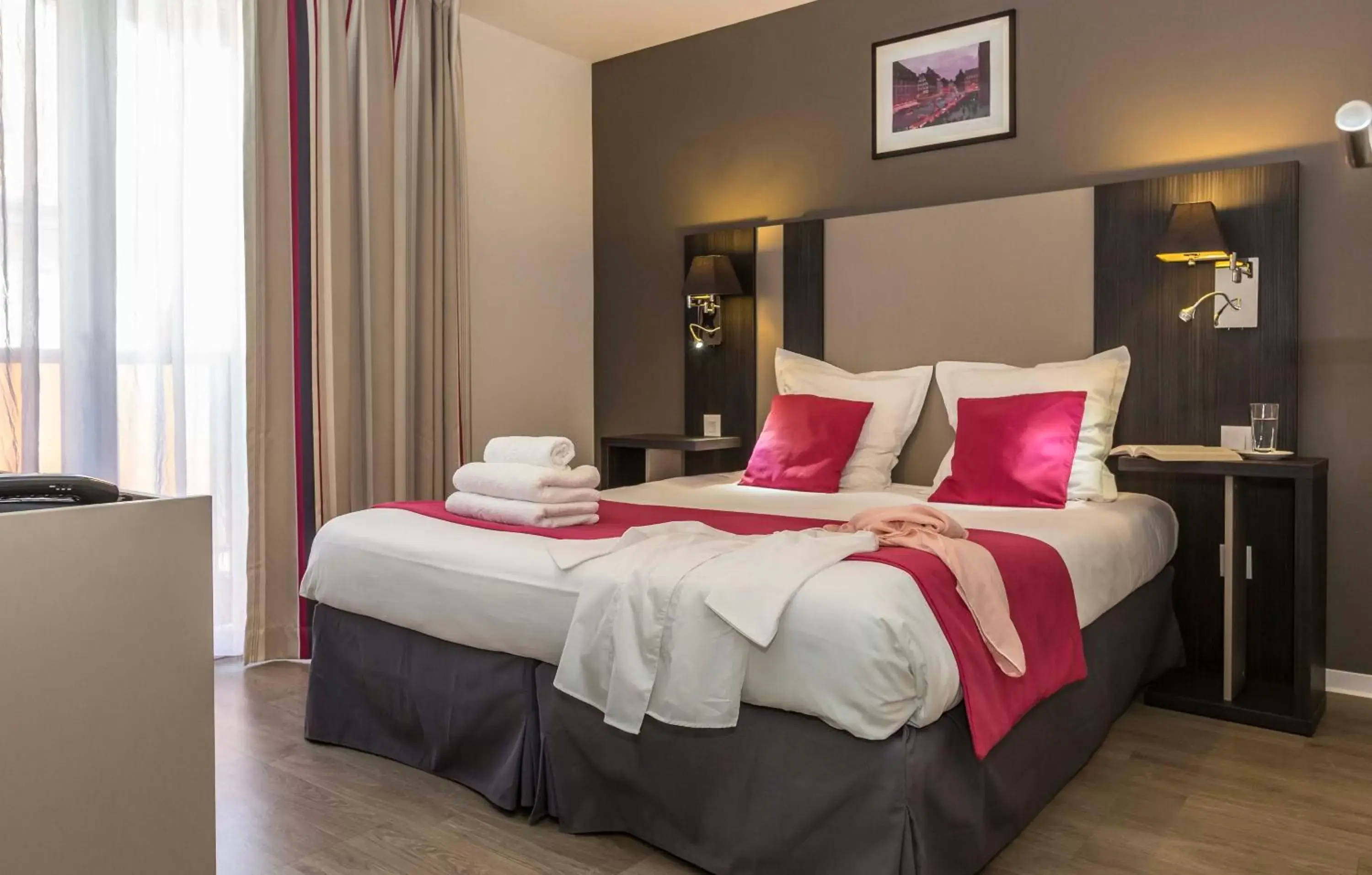 Bedroom, Bed in Odalys City Colmar La Rose d'Argent