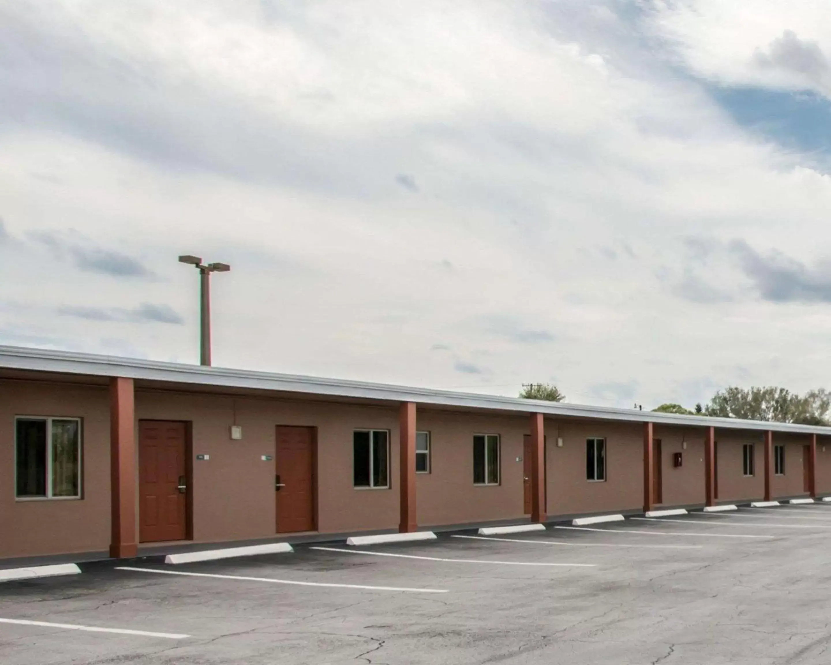 Property building in Rodeway Inn Fort Pierce US Highway 1 Property building in Rodeway Inn Fort Pierce US Highway 1