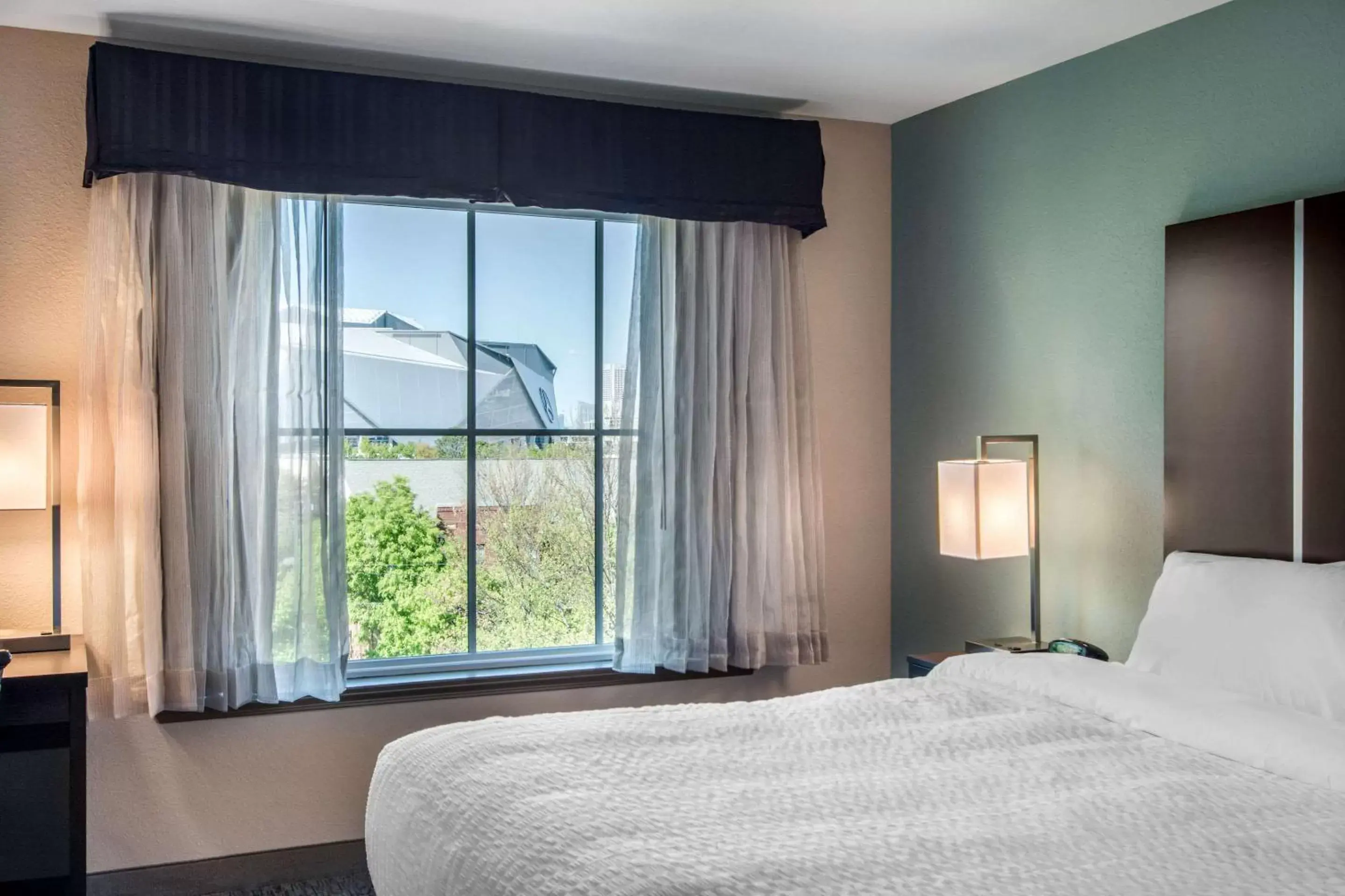 Photo of the whole room, Bed in Clarion Inn & Suites Atlanta Downtown Photo of the whole room, Bed in Clarion Inn & Suites Atlanta Downtown