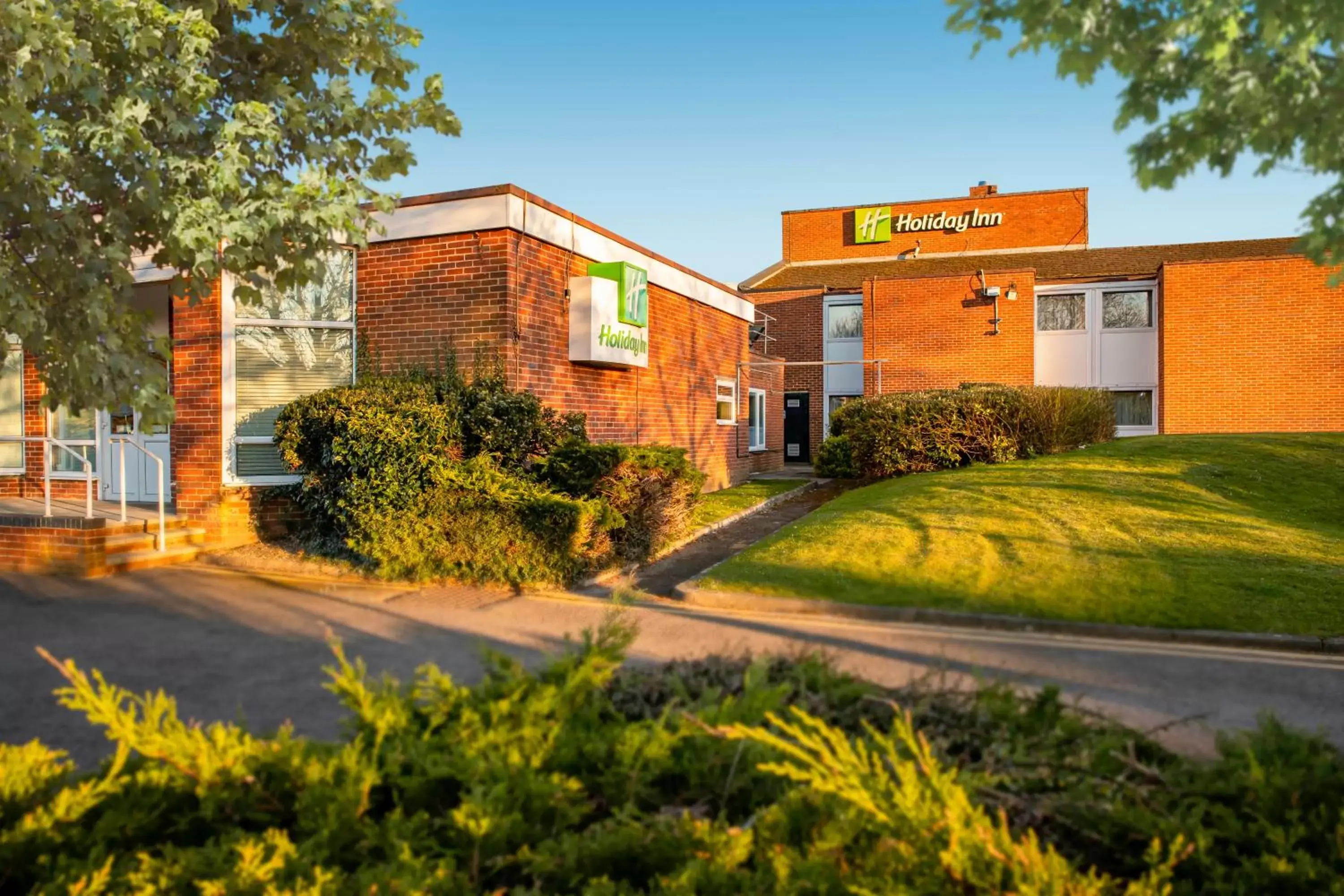 Property building in Holiday Inn Basingstoke by IHG Property building in Holiday Inn Basingstoke by IHG