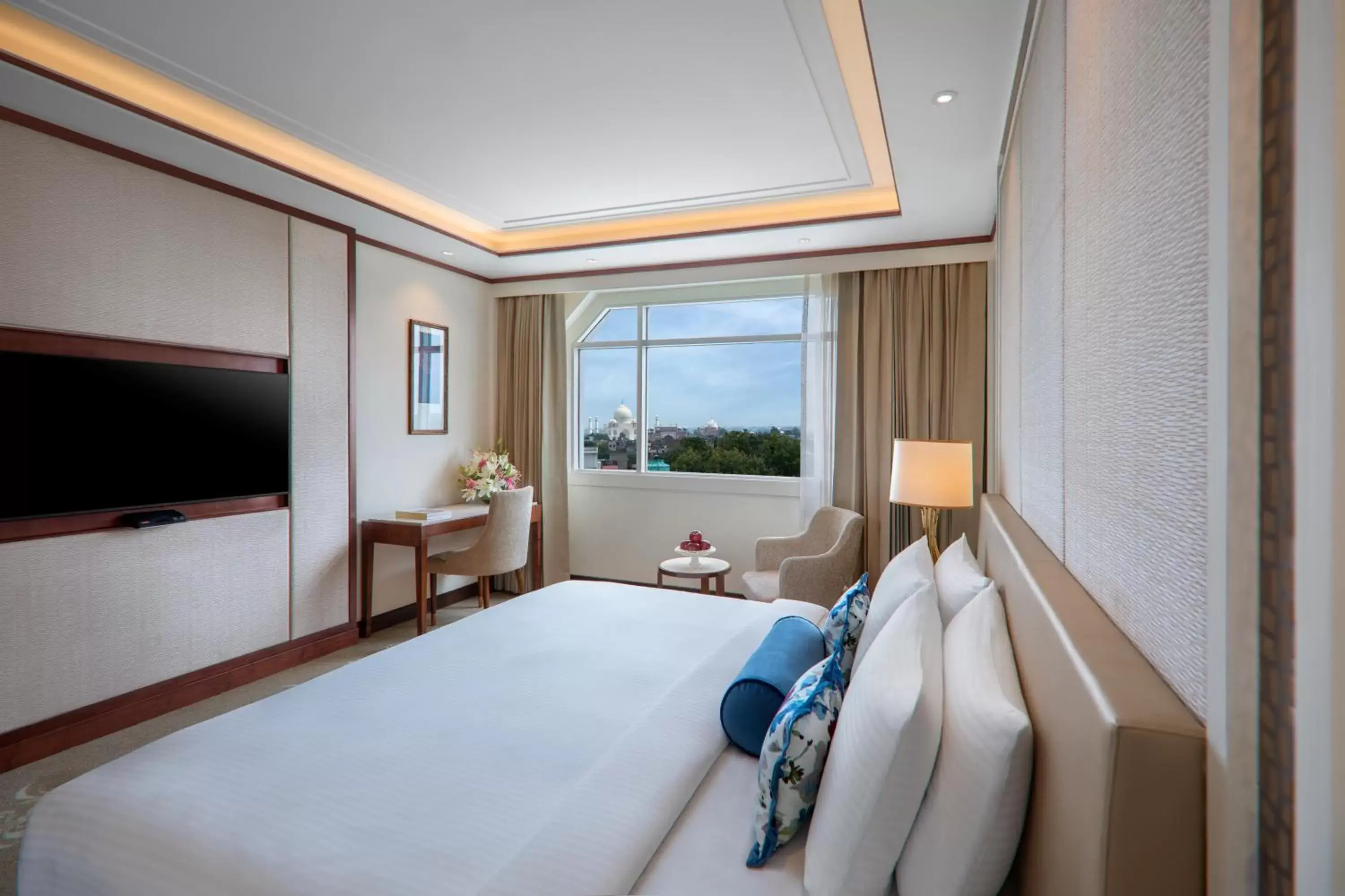 Photo of the whole room, Bed in Tajview, Agra-IHCL SeleQtions Photo of the whole room, Bed in Tajview, Agra-IHCL SeleQtions