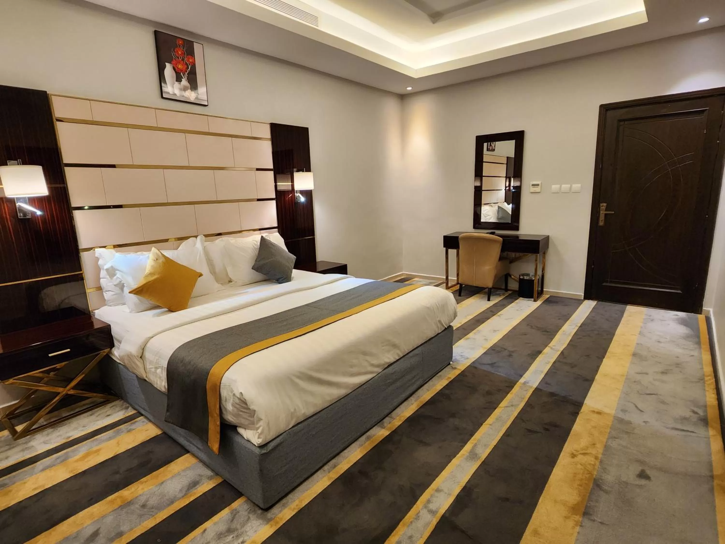 Bed in Rasis Serviced Apartments