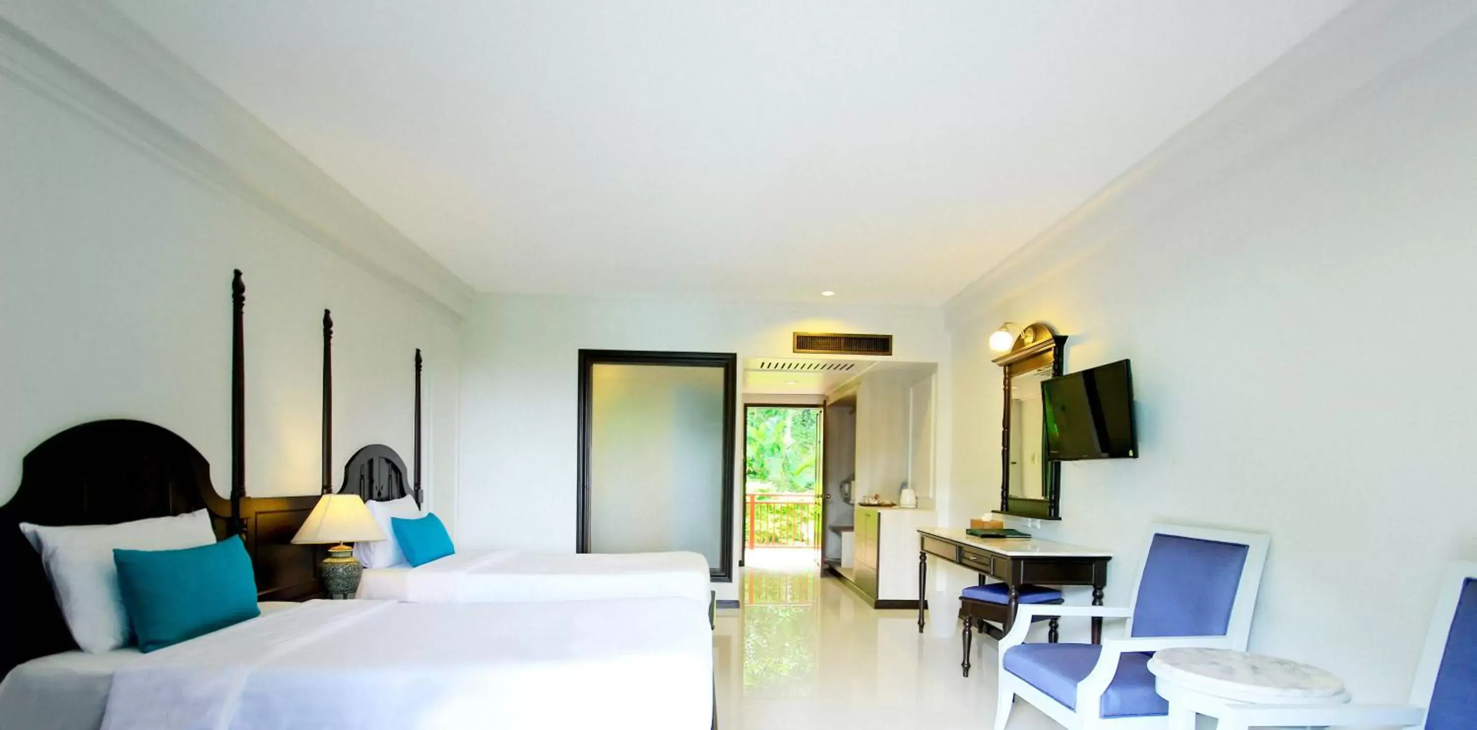 Guests in Krabi Tipa Resort - SHA EXTRA PLUS