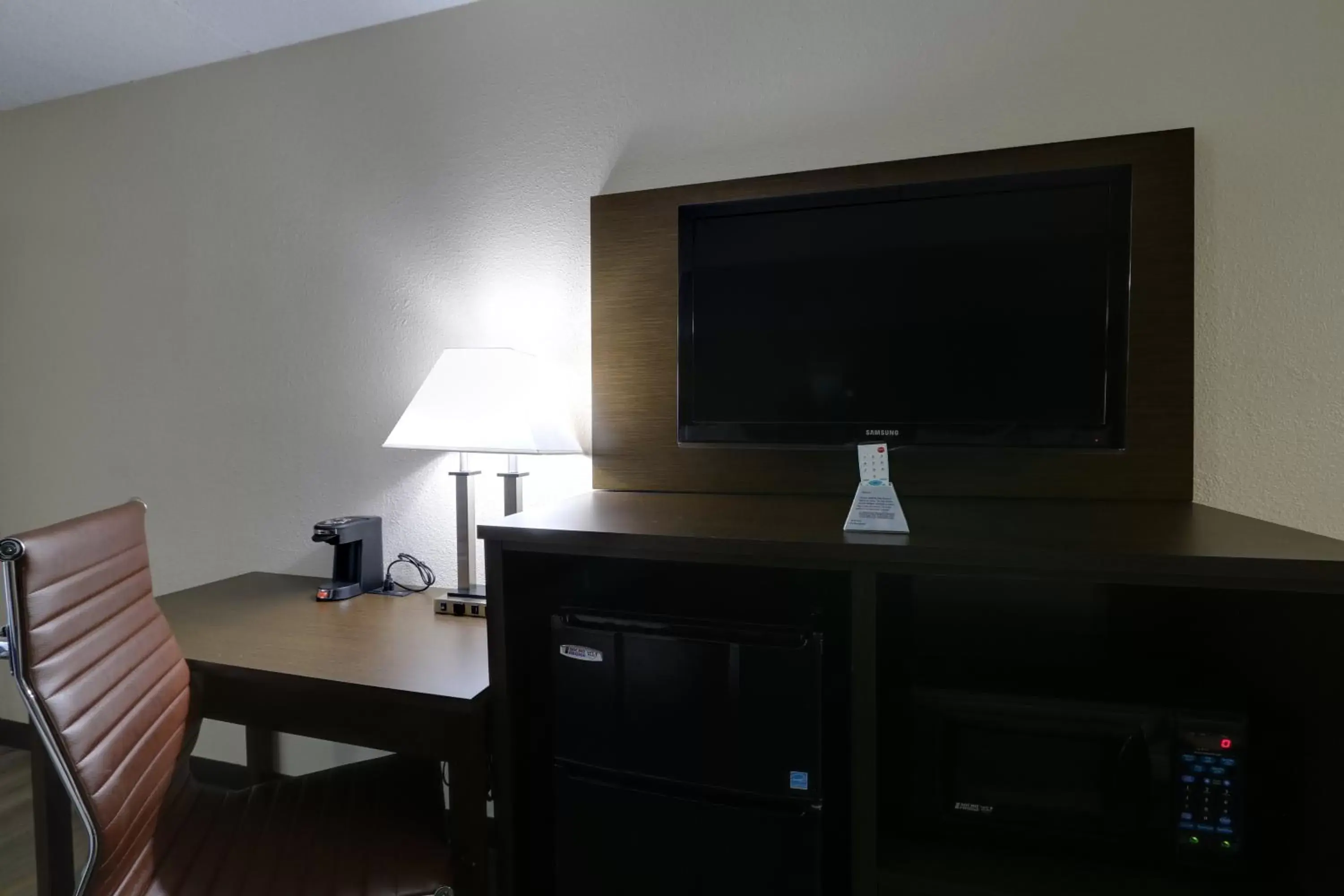 TV and multimedia, TV/Entertainment Center in Baymont by Wyndham Ridgeland I-95