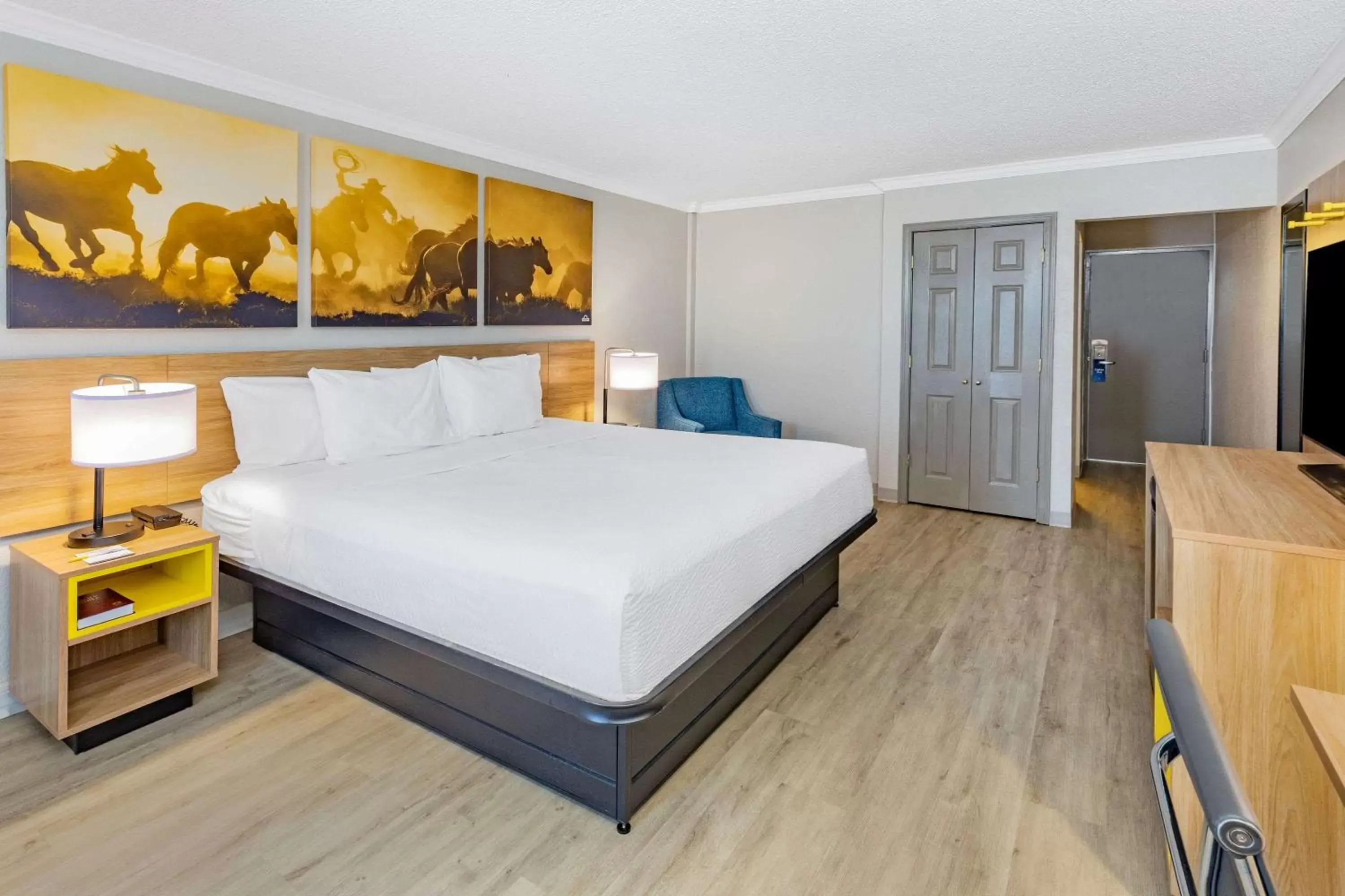 Photo of the whole room, Bed in Days Inn by Wyndham Del Rio