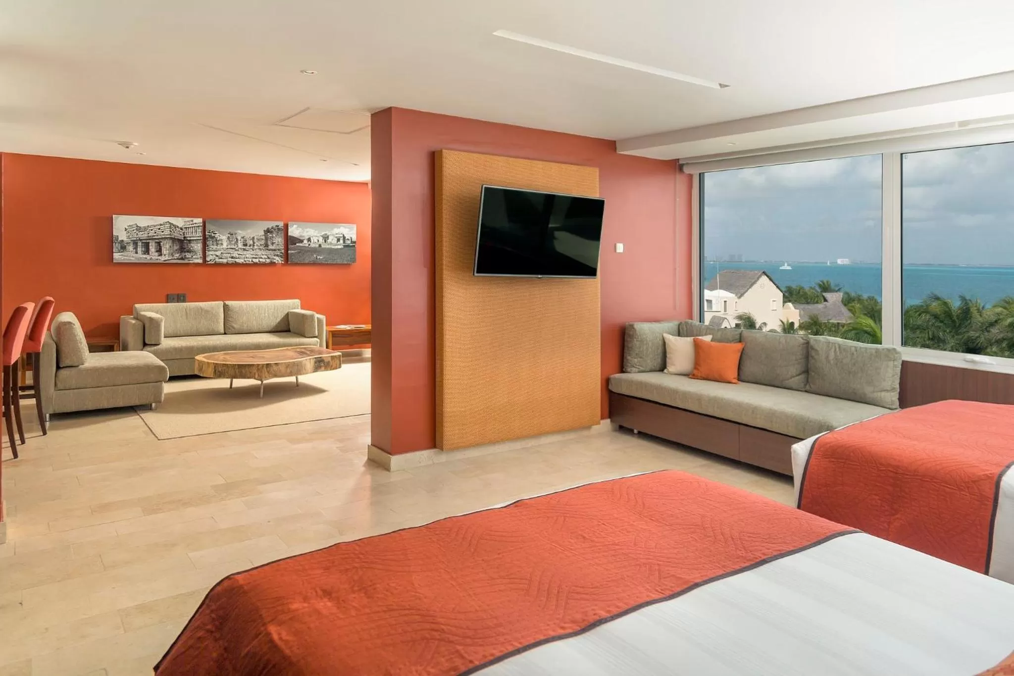 Photo of the whole room in Presidente InterContinental Cancun Resort