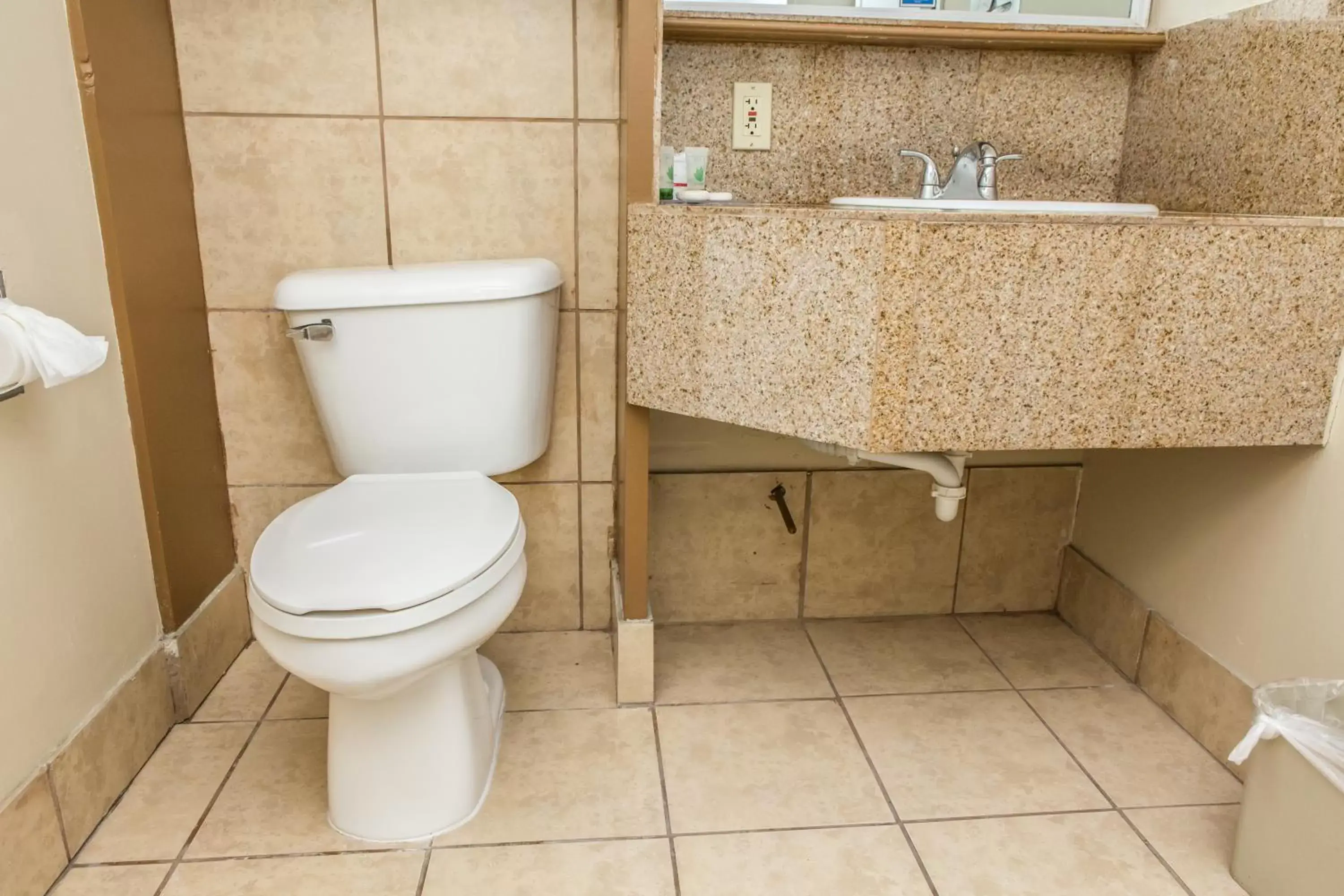 Bathroom in Pelican Inn