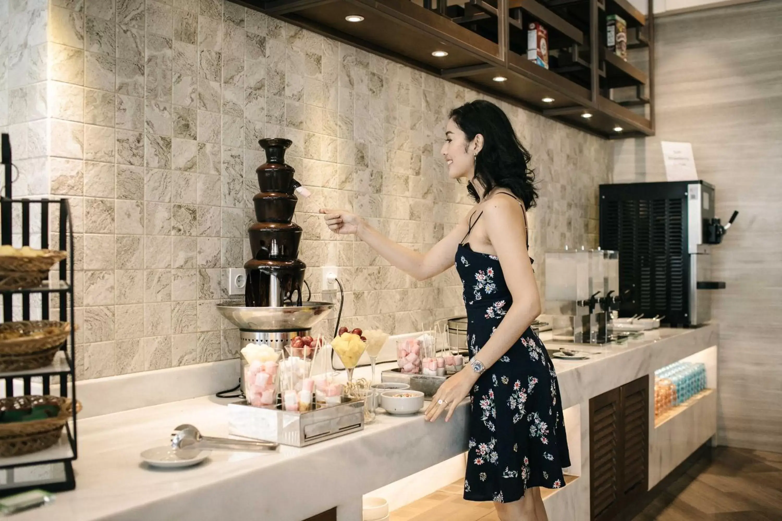 Food and drinks in Holiday Inn & Suites Jakarta Gajah Mada by IHG Food and drinks in Holiday Inn & Suites Jakarta Gajah Mada by IHG