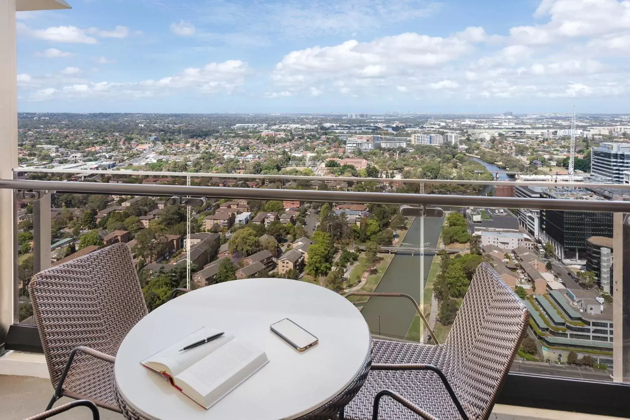 Balcony/Terrace in Meriton Suites Church Street, Parramatta