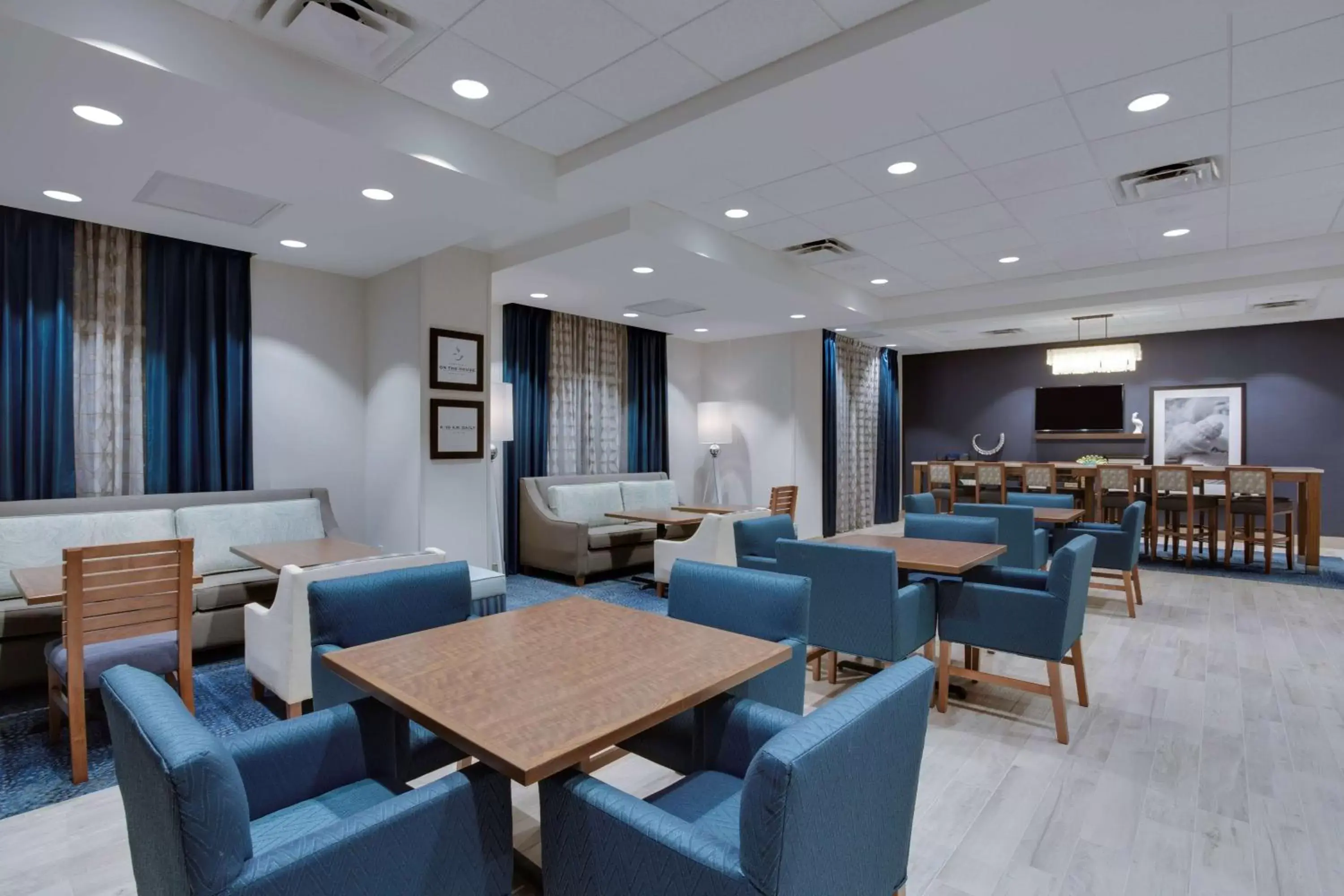 Dining area, Restaurant/Places to Eat in Hampton Inn Fort Lauderdale Pompano Beach