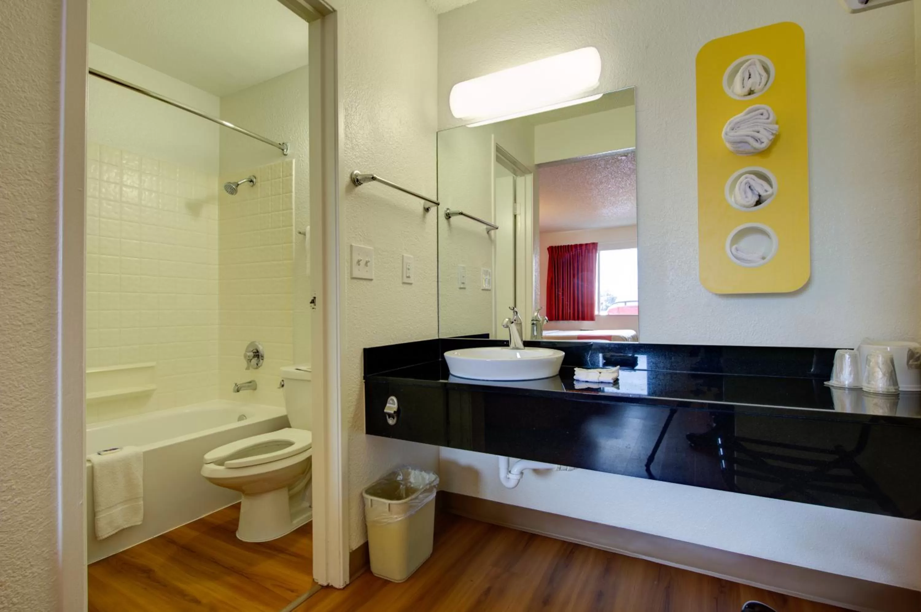 Day in Motel 6-Seattle, WA - Airport