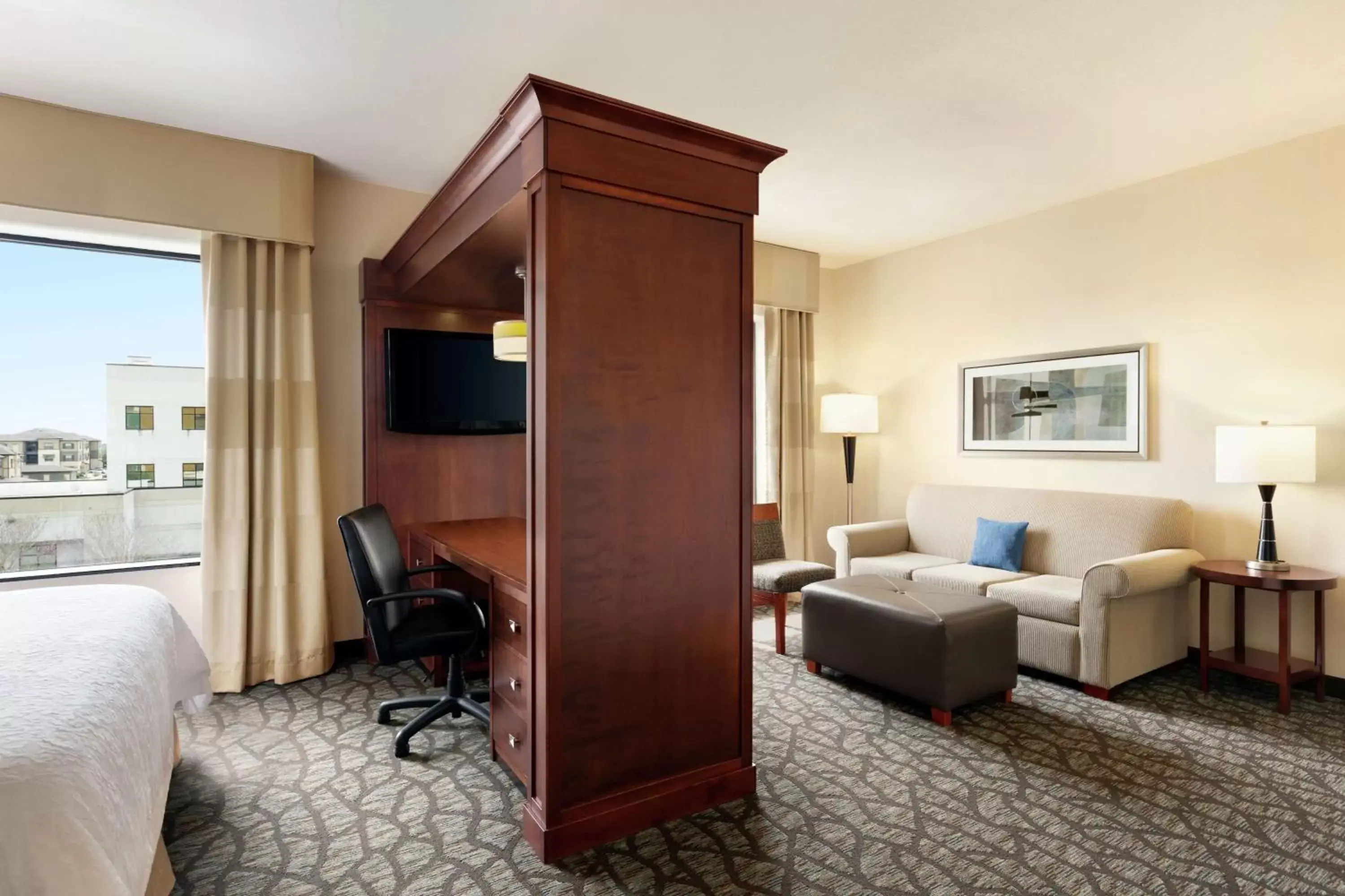 Bedroom, Seating Area in Hampton Inn and Suites Houston Pasadena